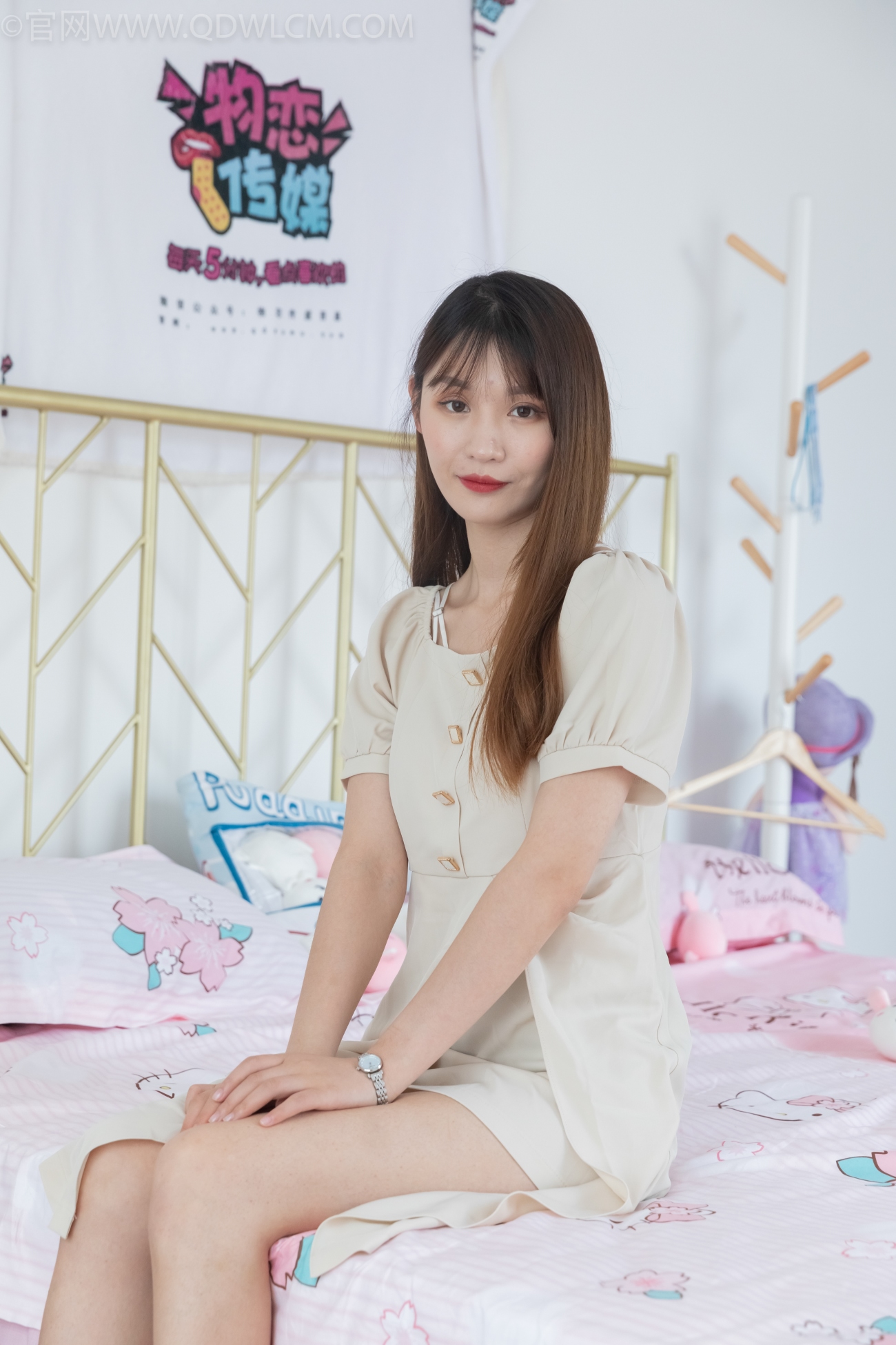 图片[1]-勿恋传媒 NO.1047 琪琪-岁月如歌[126P/1V/5.77GB]-美图