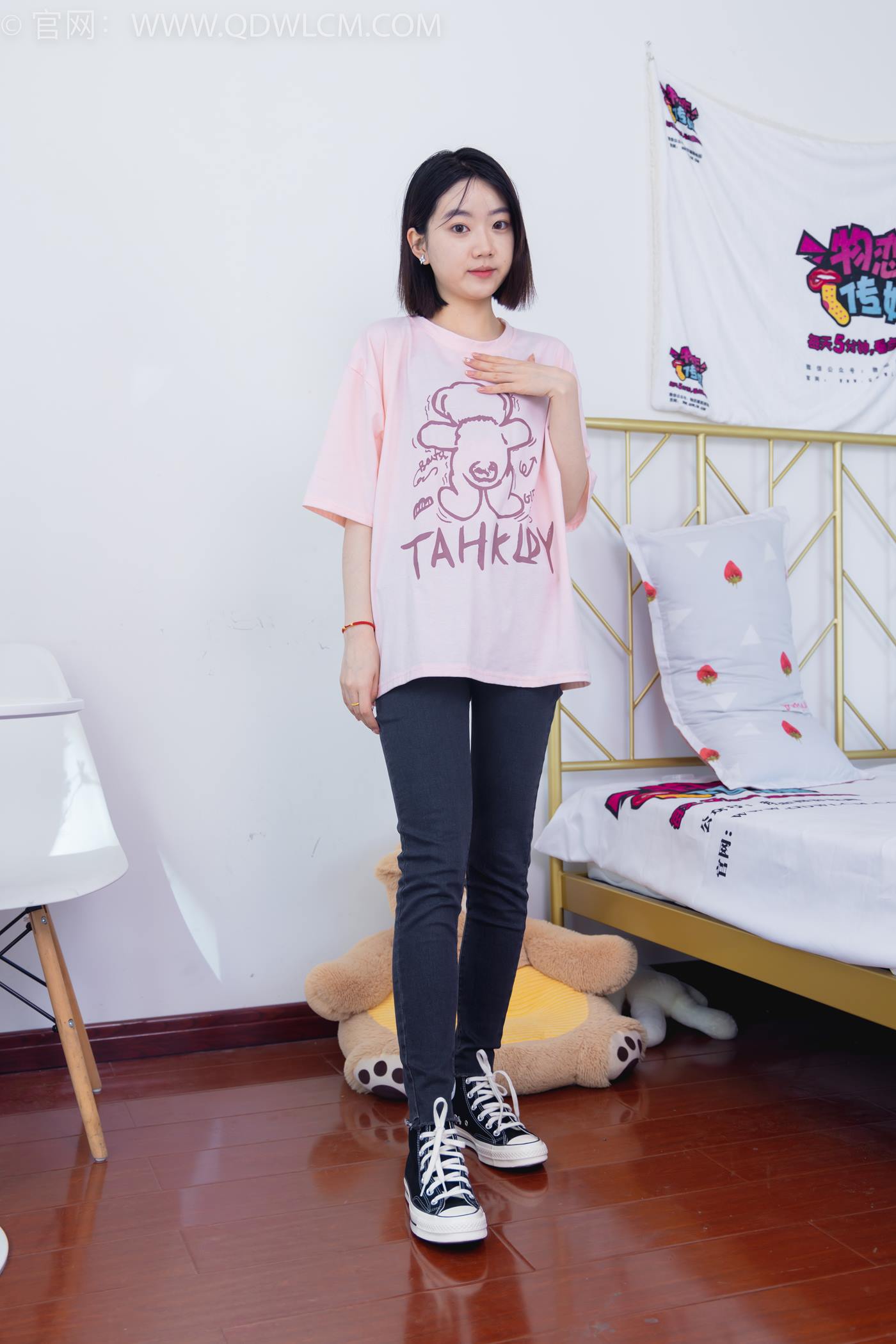 图片[1]-勿恋传媒 NO.1027 心心-帆布鞋、vans、棉袜、裸足[163P/1V/4.07GB]-美图