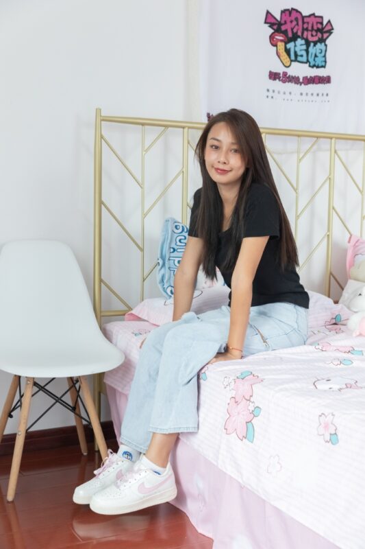 勿恋传媒 NO.1030 岚岚-板鞋、白棉袜、裸足、踩东西剧情[147P/1V/3.81GB]-美图