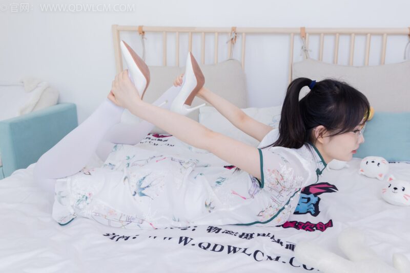 勿恋传媒 NO.1960 小酒-断桥残雪[150P/1V/3.86GB]-美图