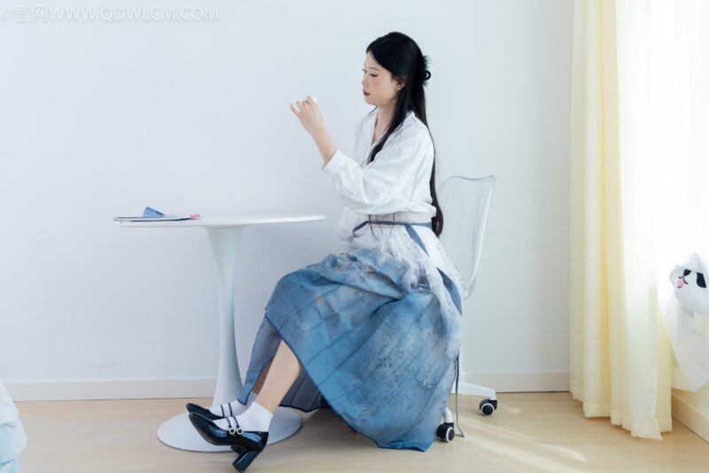 勿恋传媒 NO.1938 小竹-清明雨上[158P/1V/4.50GB]-美图