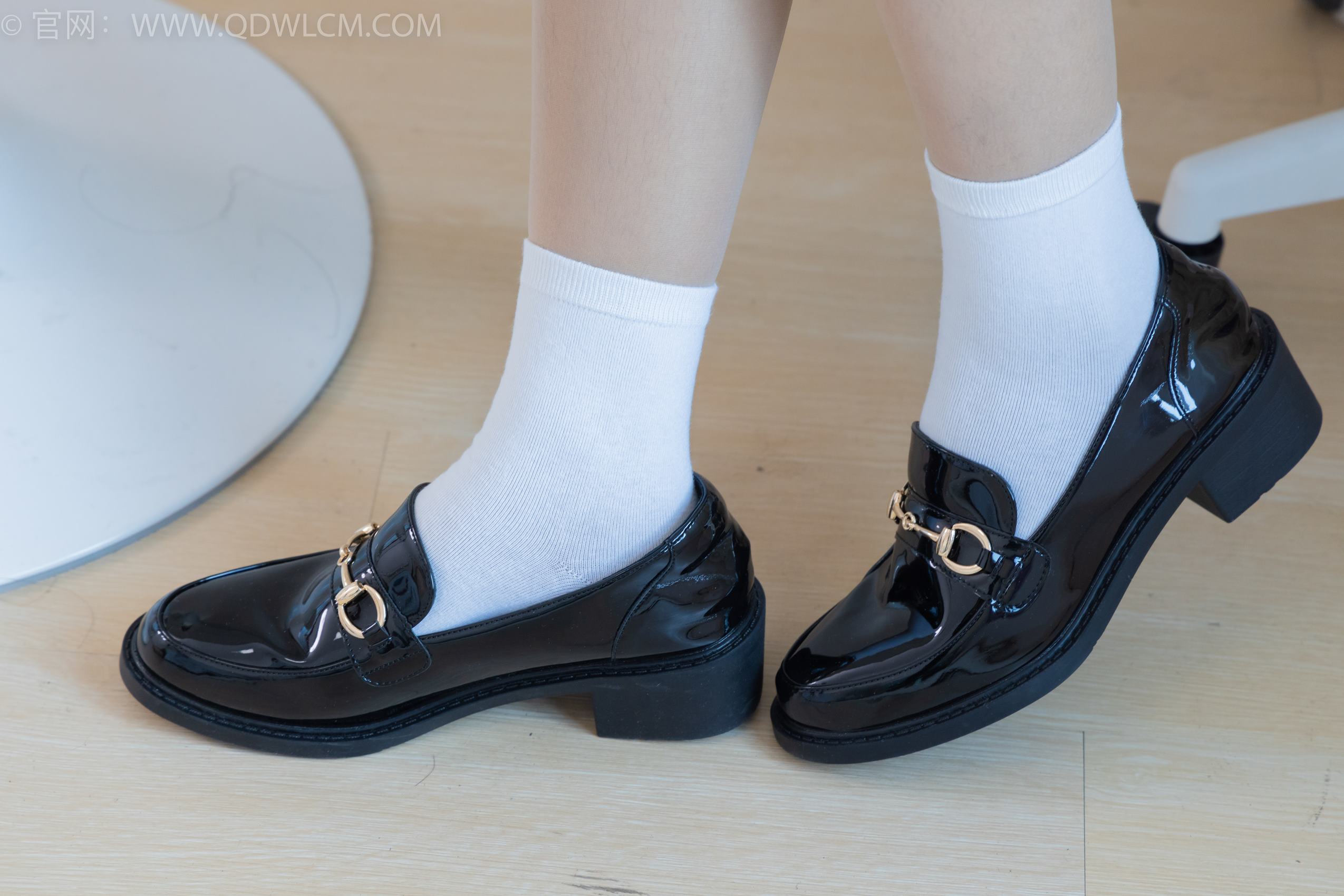 图片[3]-勿恋传媒 NO.1945 岚岚-椰蓉奶糕[160P/1V/4.13GB]-美图