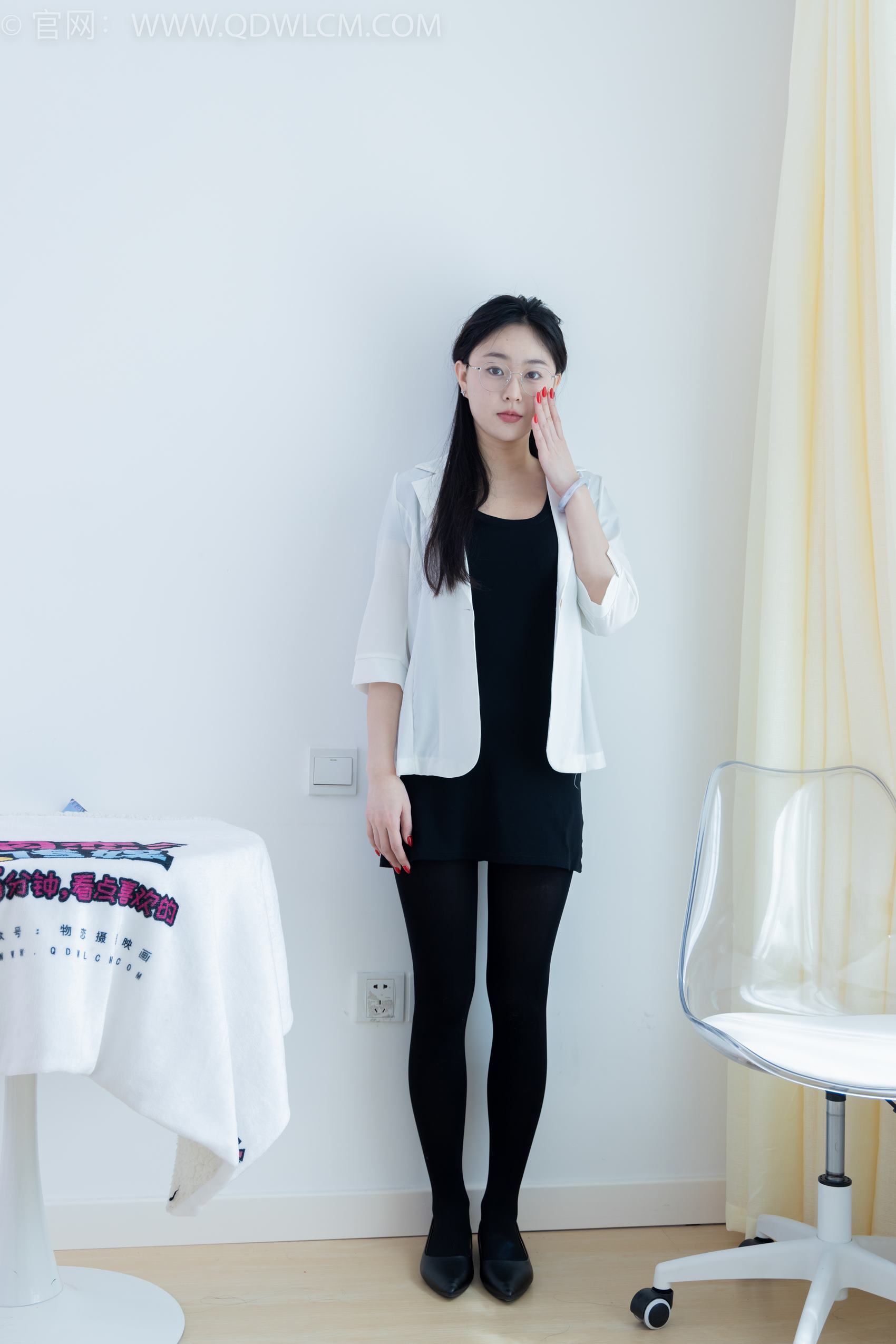 图片[2]-勿恋传媒 NO.1947 美兔-满园春色[150P/1V/3.48GB]-美图