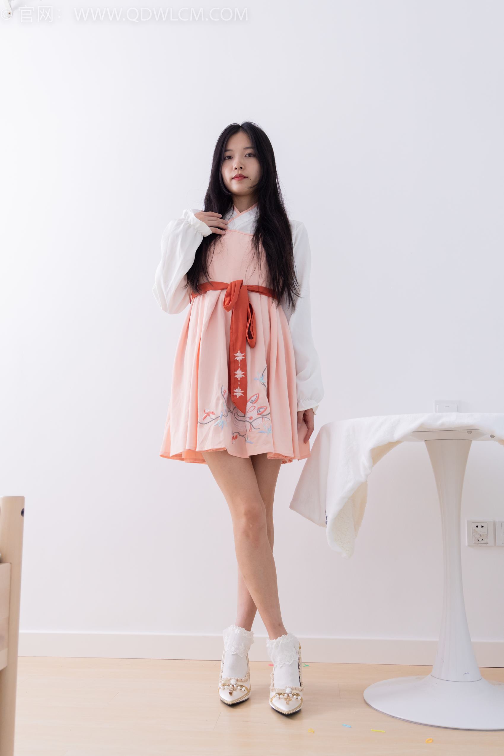 图片[2]-勿恋传媒 NO.1908 茯苓-暮色苍茫[200P/1V/5.07GB]-美图