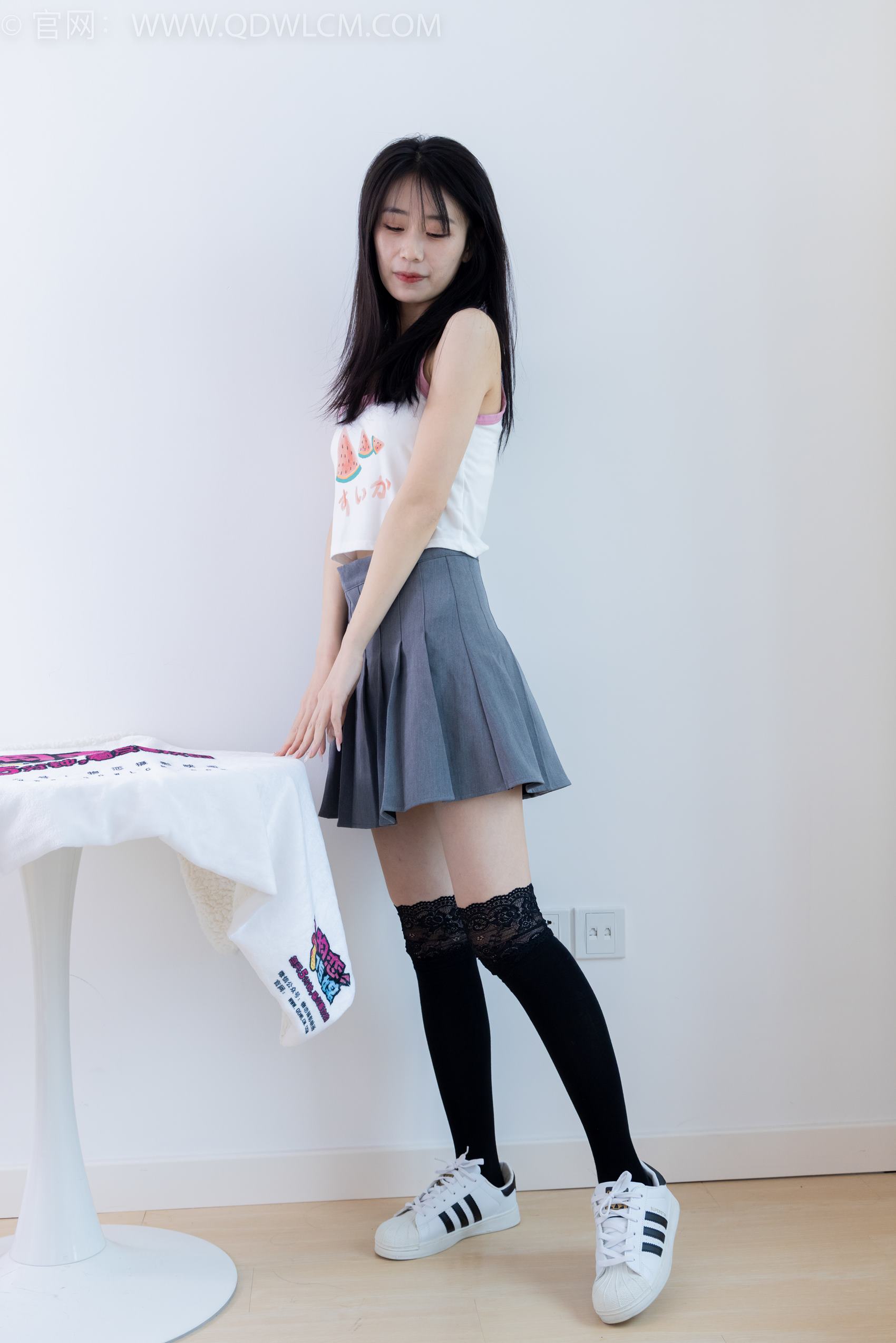 图片[2]-勿恋传媒 NO.1922 菜菜-追风赶月[160P/1V/4.11GB]-美图