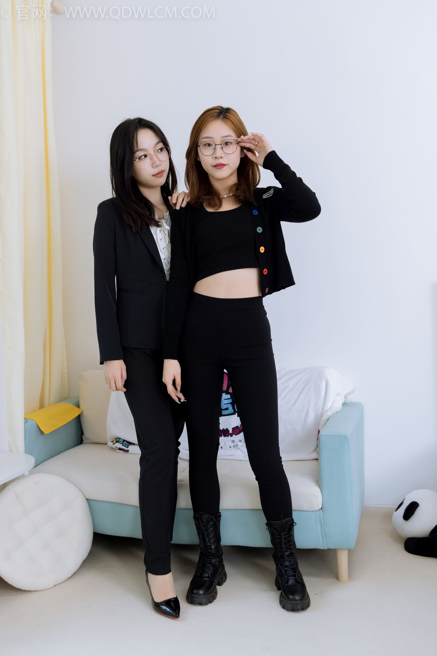 图片[2]-勿恋传媒 NO.1901 纱纱&桃桃-马丁靴、高跟鞋、肉丝、裸足[170P/1V/6.17GB]-美图