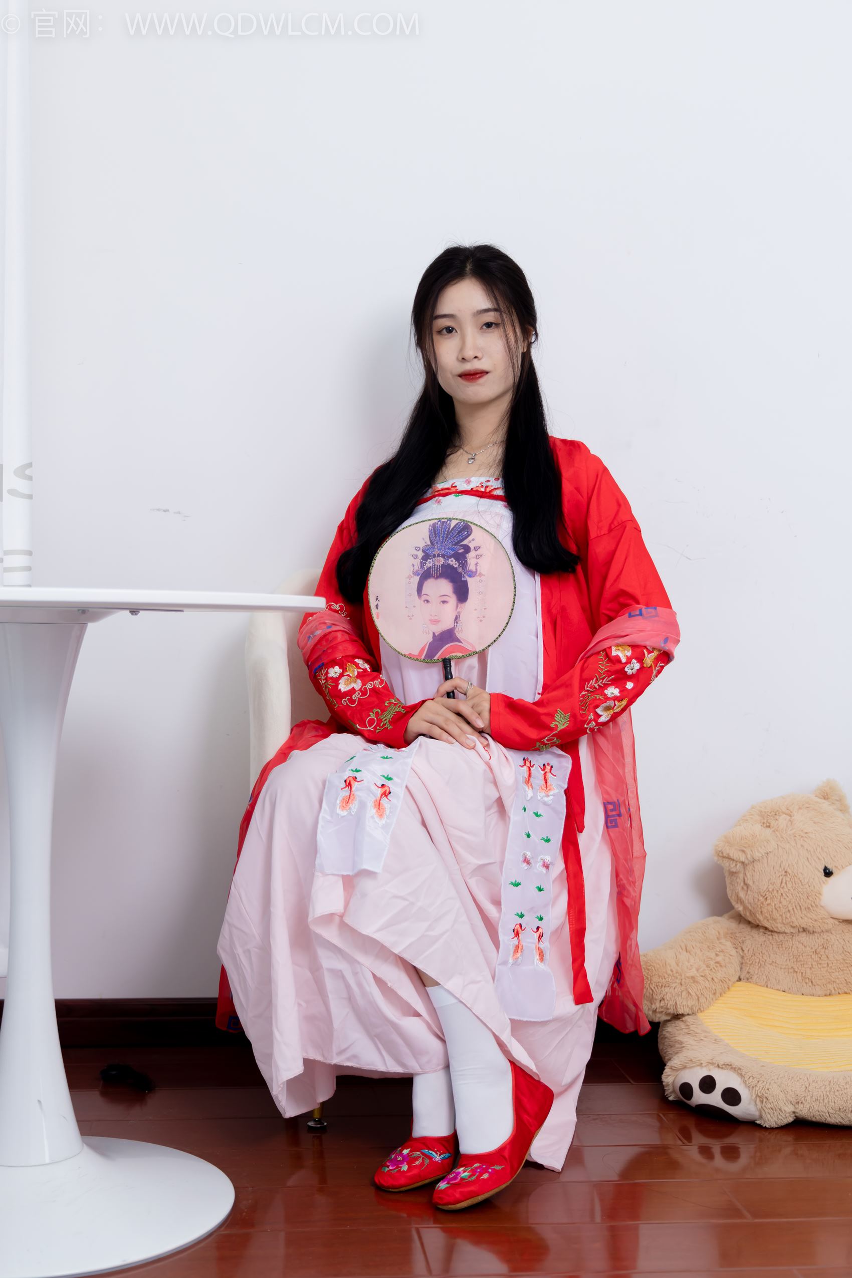 图片[3]-勿恋传媒 NO.1872 绒绒-红衣飘飘[180P/1V/3.84GB]-美图