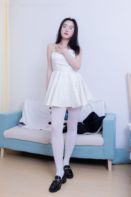 勿恋传媒 NO.1880 川川-吞噬星空[158P/1V/4.47GB]-美图