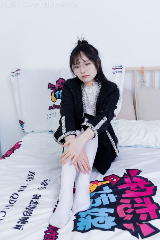 勿恋传媒 NO.1863 小酒-傲娇猫咪[155P/1V/4.05GB]-美图