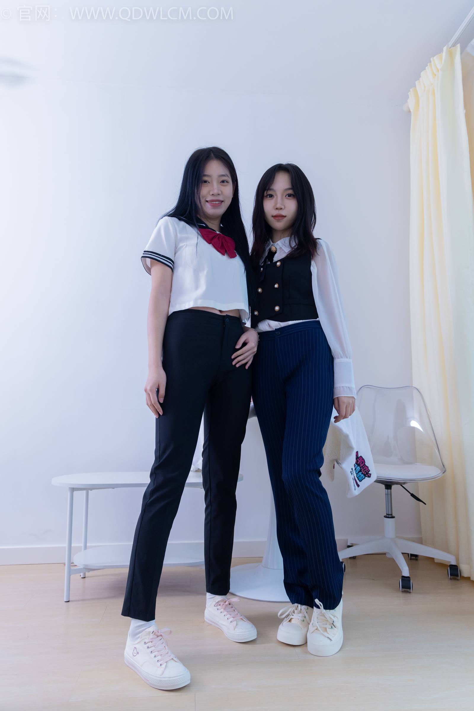 图片[2]-勿恋传媒 NO.1835 纱纱&小谷-微风拂过[195P/1V/6.89GB]-美图