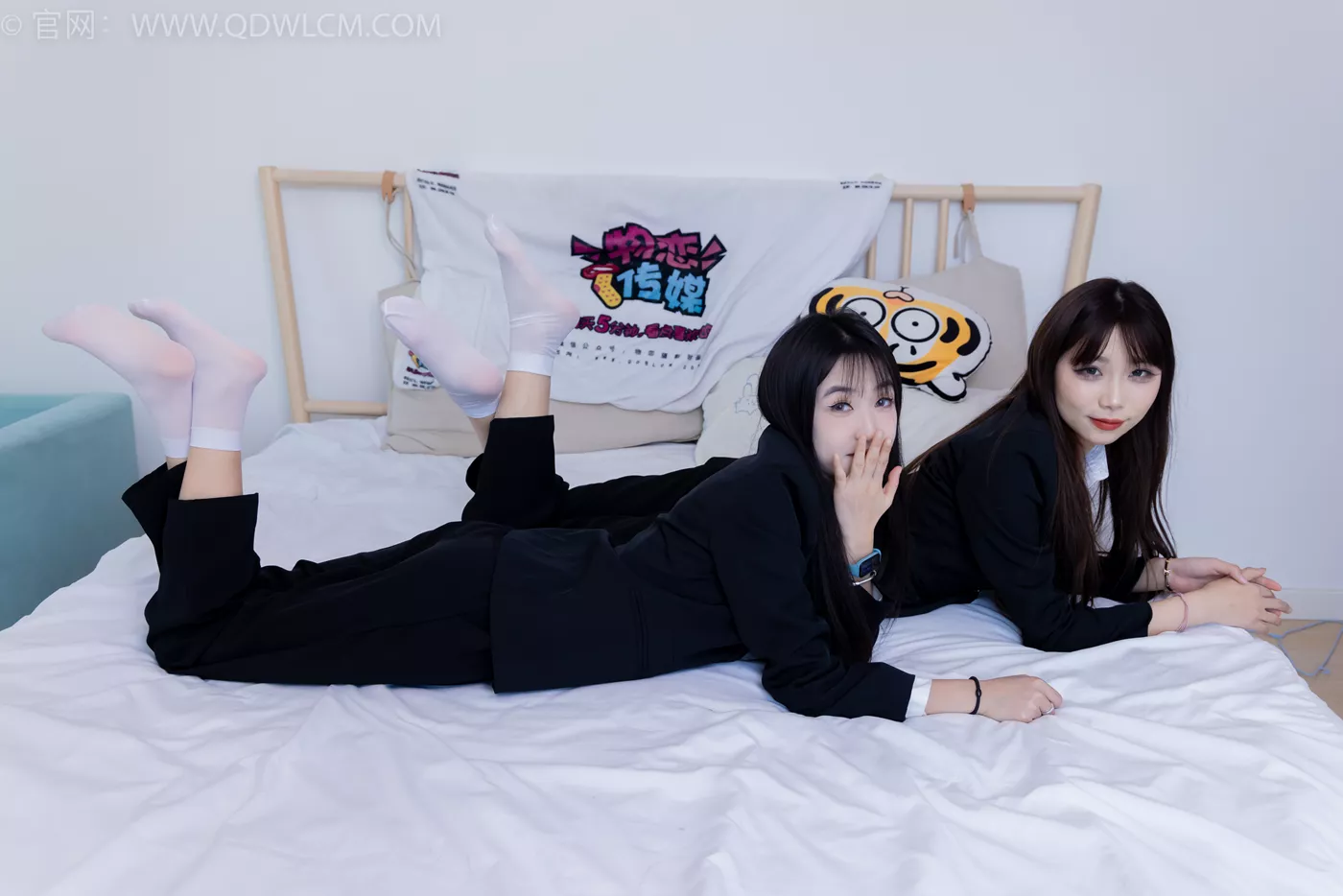 勿恋传媒 NO.2216 泡泡&嘉木-手心的蔷薇[225P/1V/6.36GB]-美图