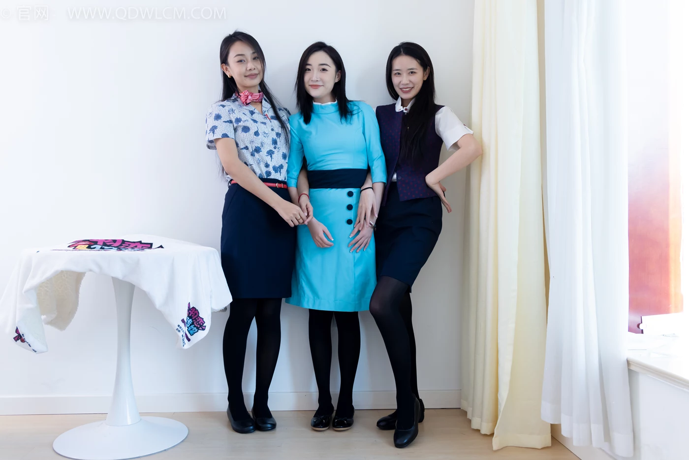 图片[2]-勿恋传媒 NO.2191 菜菜&岚岚&恬恬-圣诞快乐[150P/1V/5.06GB]-美图