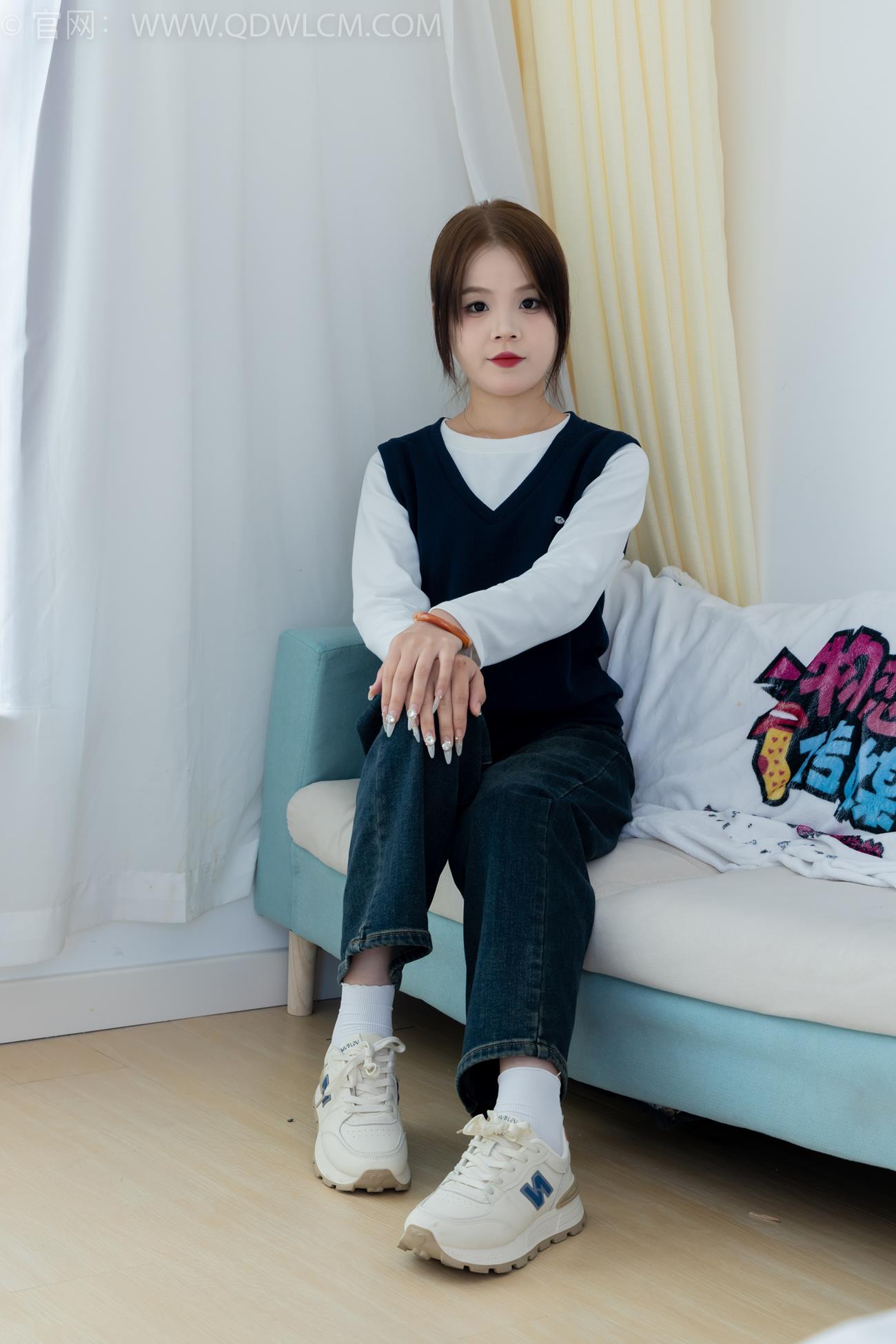 图片[2]-勿恋传媒 NO.2174 小芙-飘落的枫叶[149P/1V/3.49GB]-美图