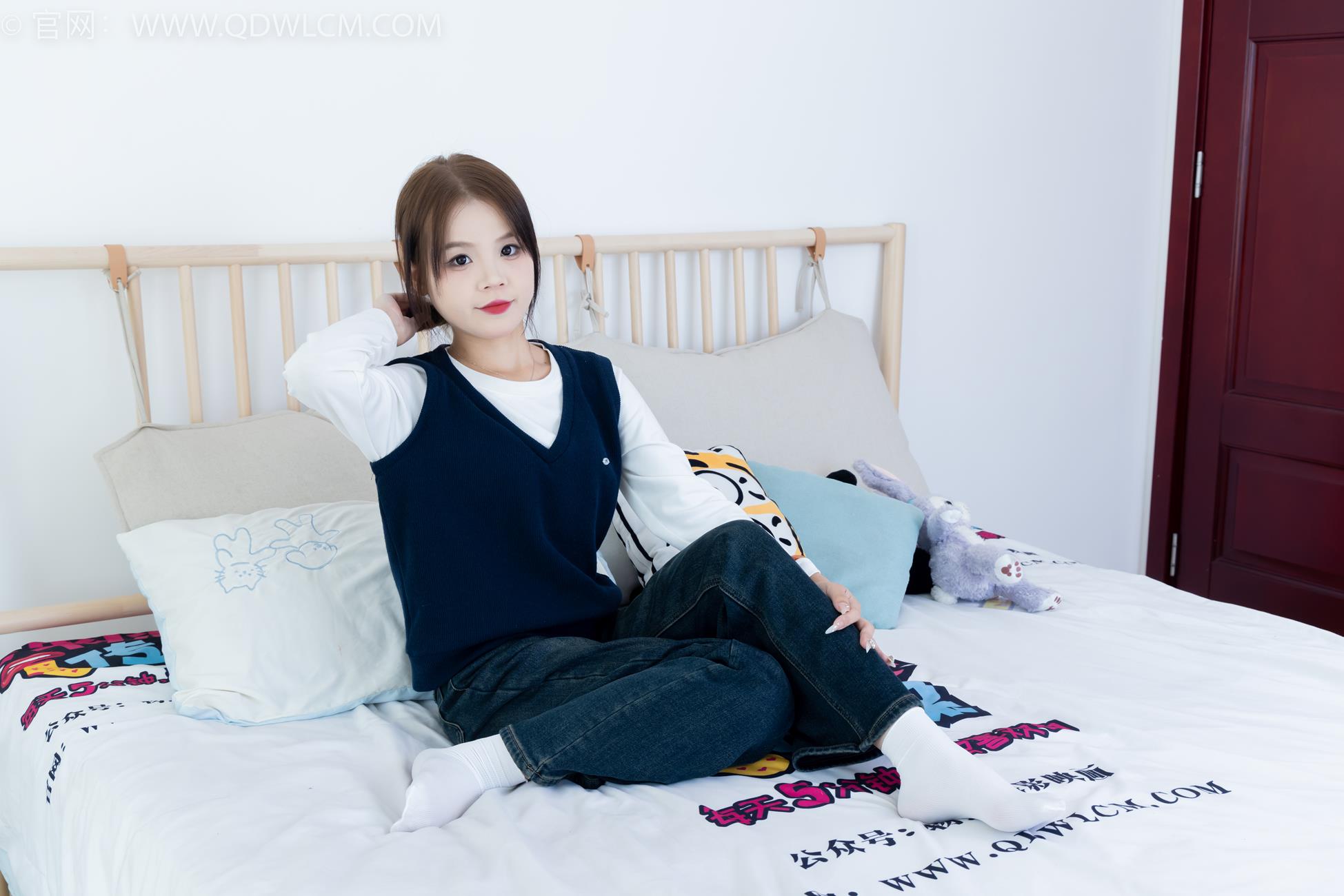 图片[3]-勿恋传媒 NO.2174 小芙-飘落的枫叶[149P/1V/3.49GB]-美图