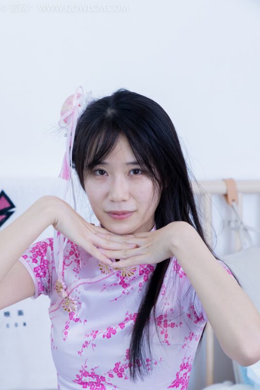 勿恋传媒 NO.2130 菜菜-粉红泡泡[220P/1V/5.92GB]-美图