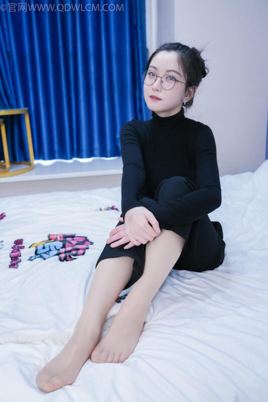 勿恋传媒 NO.2144 小优-风吹叶落[156P/1V/4.50GB]-美图