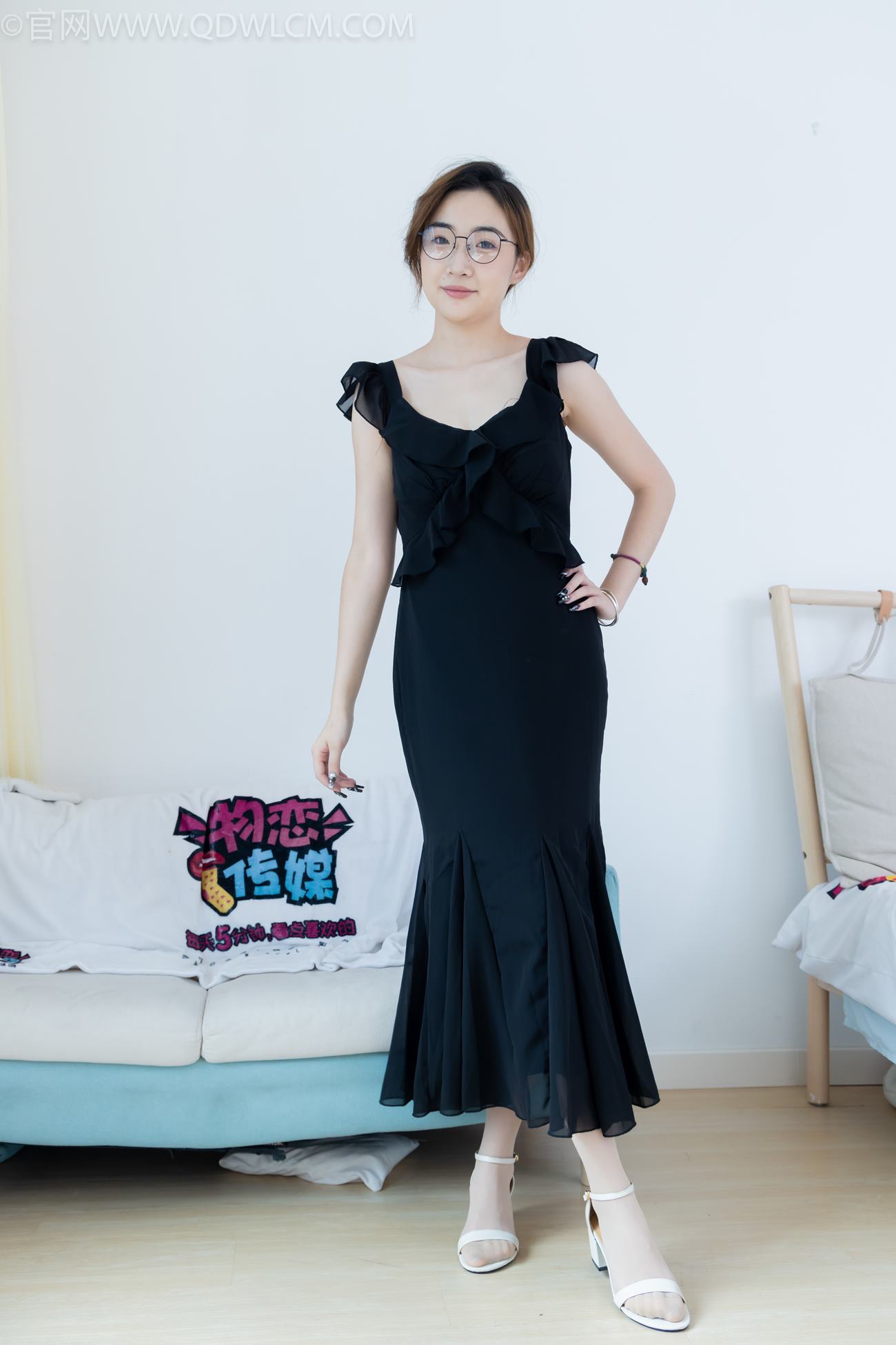 图片[2]-勿恋传媒 NO.2147 恬恬-知性优雅[156P/1V/3.79GB]-美图