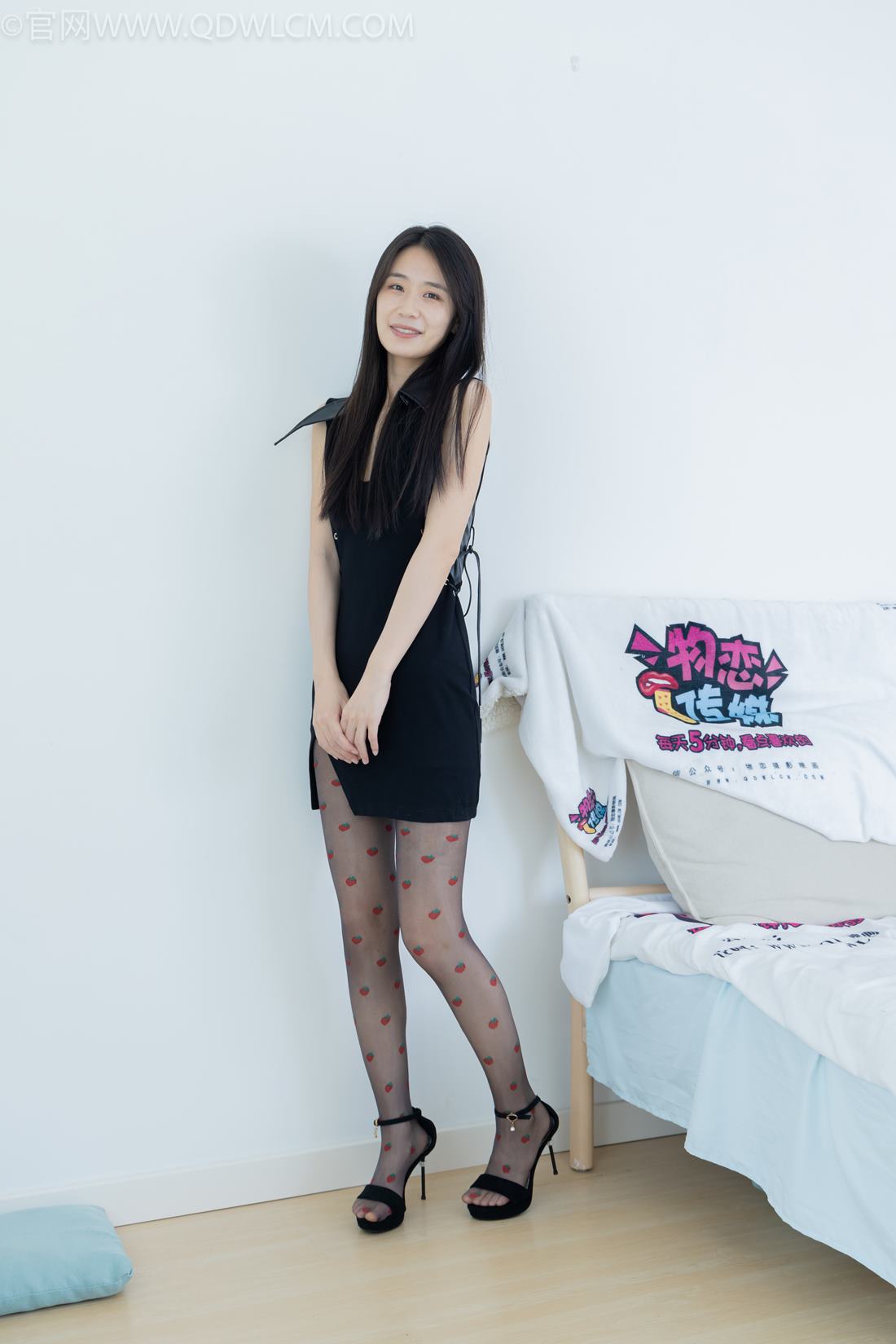 图片[2]-勿恋传媒 NO.2100 菜菜-午夜[154P/1V/4.29GB]-美图