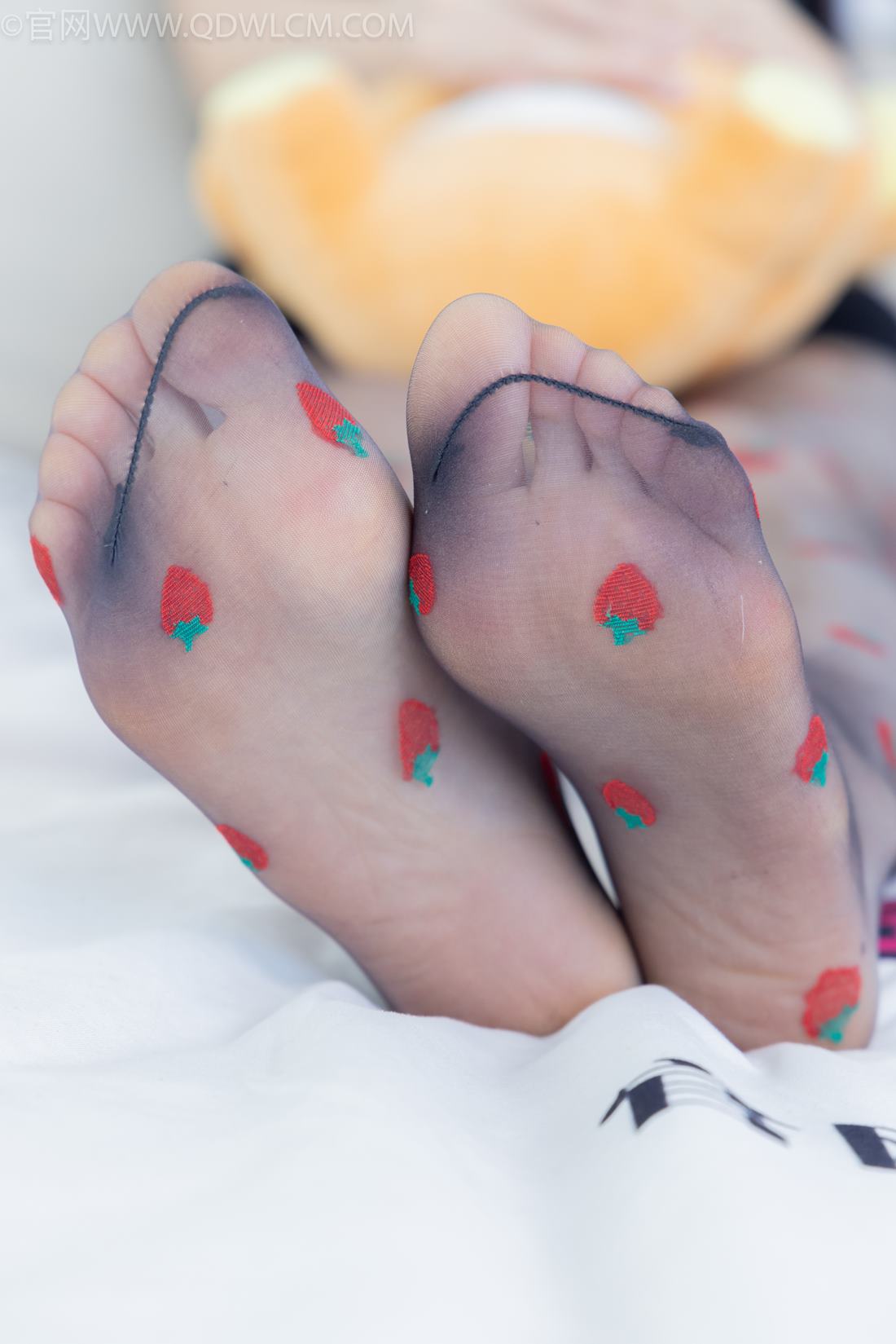 图片[5]-勿恋传媒 NO.2100 菜菜-午夜[154P/1V/4.29GB]-美图