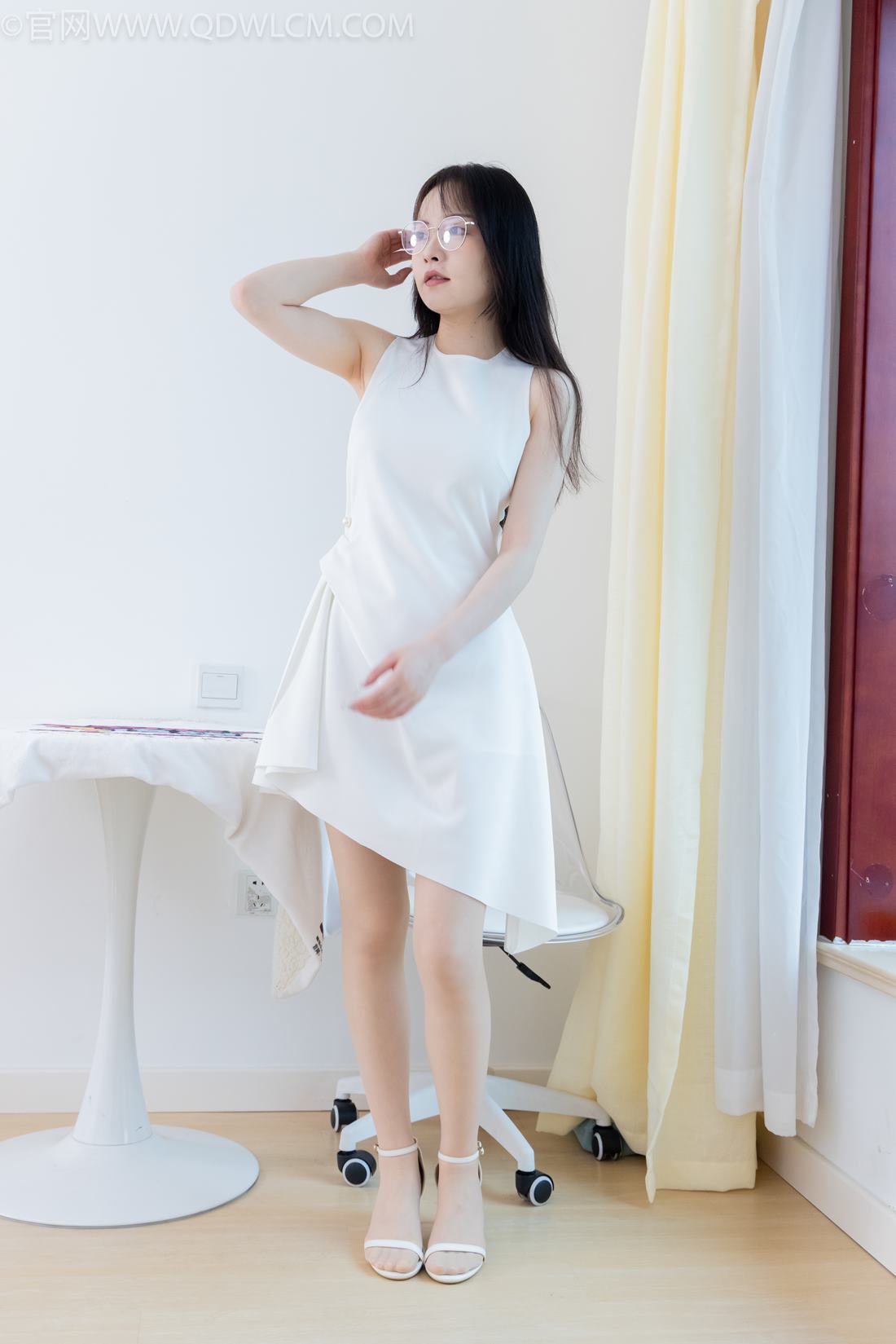 图片[2]-勿恋传媒 NO.2103 小酒-优雅不过时[151P/1V/4.77GB]-美图