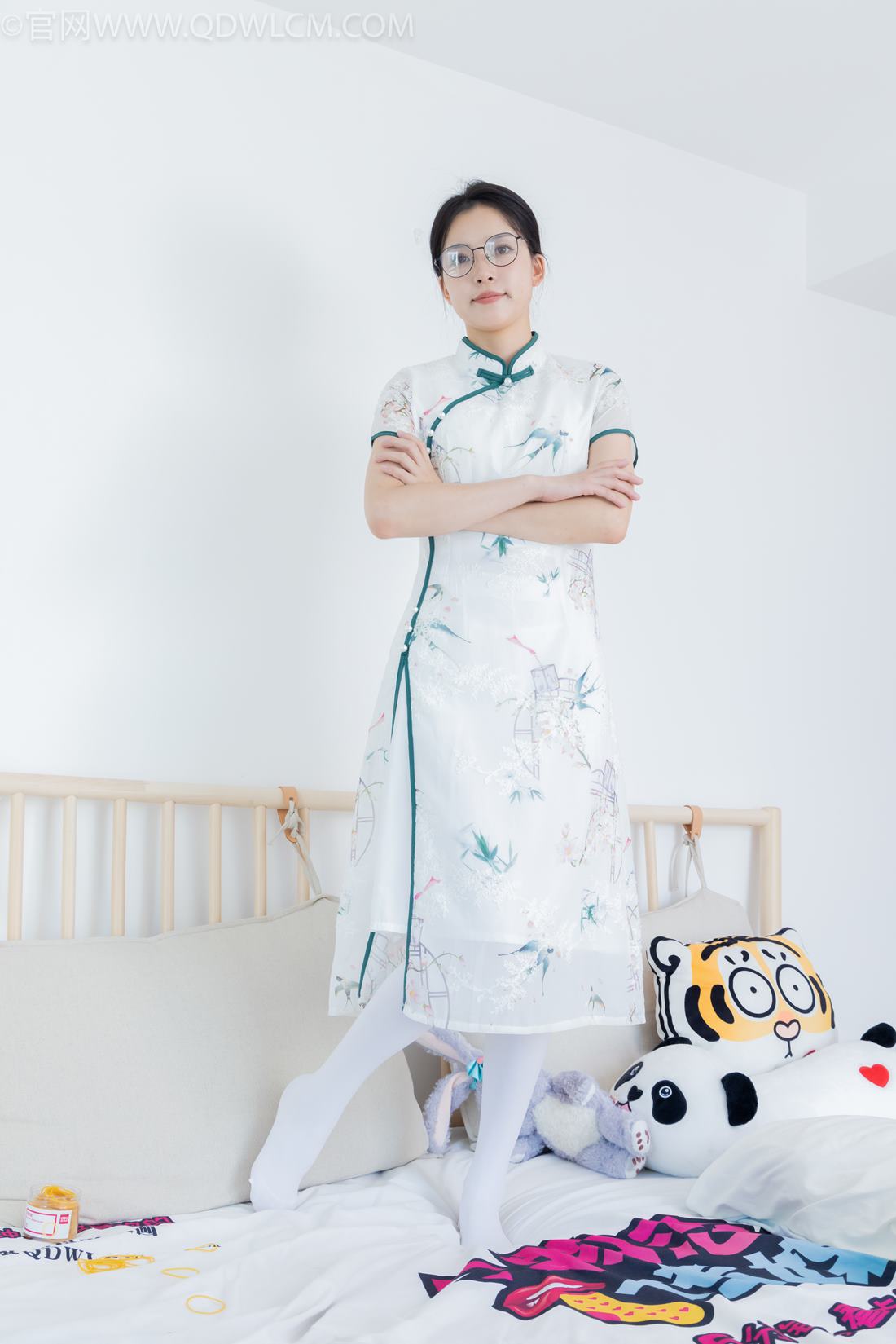 图片[4]-勿恋传媒 NO.2107 茯苓-秋夜凉[154P/1V/3.90GB]-美图