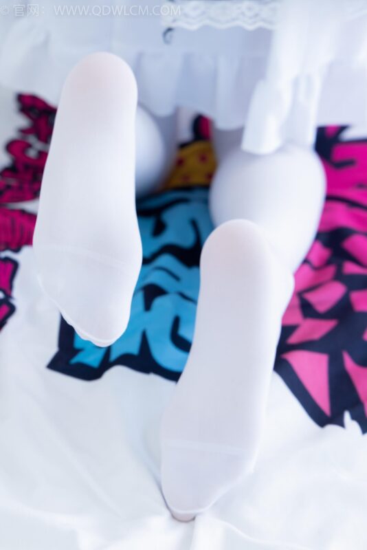 勿恋传媒 NO.2073 欢欢-牵你的手[160P/1V/4.21GB]-美图