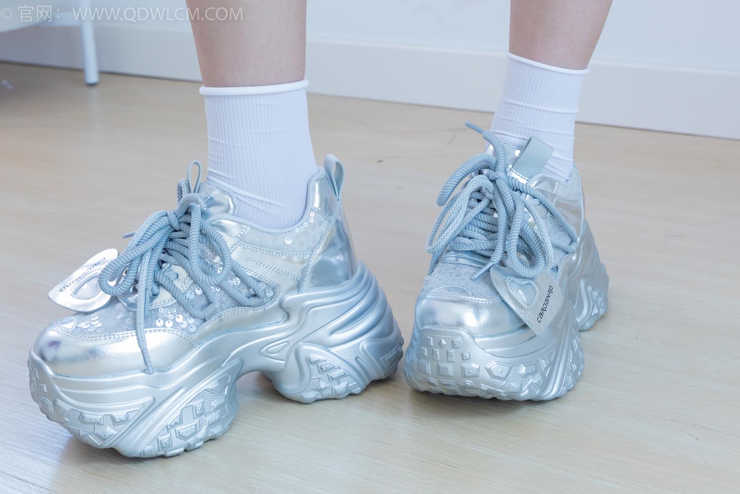 图片[3]-勿恋传媒 NO.2051 舒舒-一地白雪[150P/1V/3.95GB]-美图