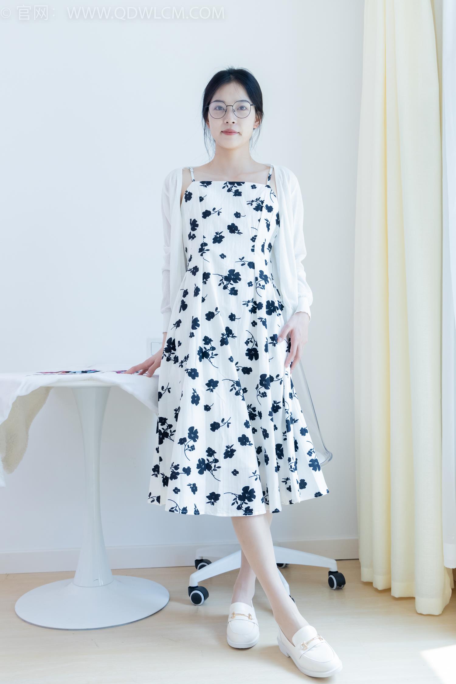 图片[2]-勿恋传媒 NO.2063 茯苓-有你的季节[150P/1V/4.35GB]-美图