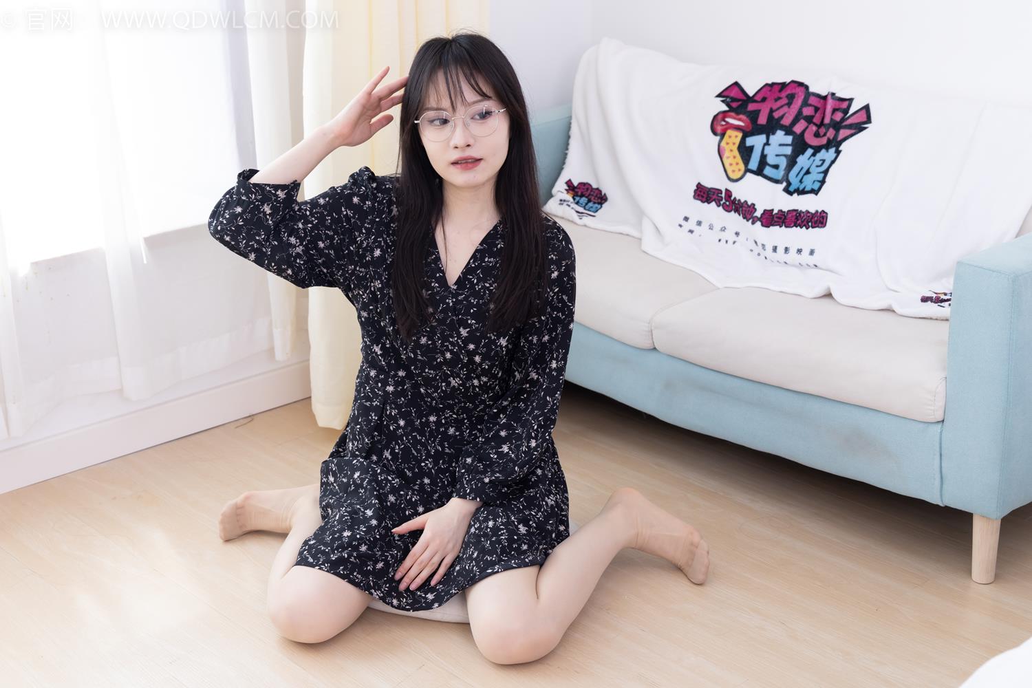 图片[4]-勿恋传媒 NO.2065 小酒-岁末的秋天[190P/1V/4.53GB]-美图