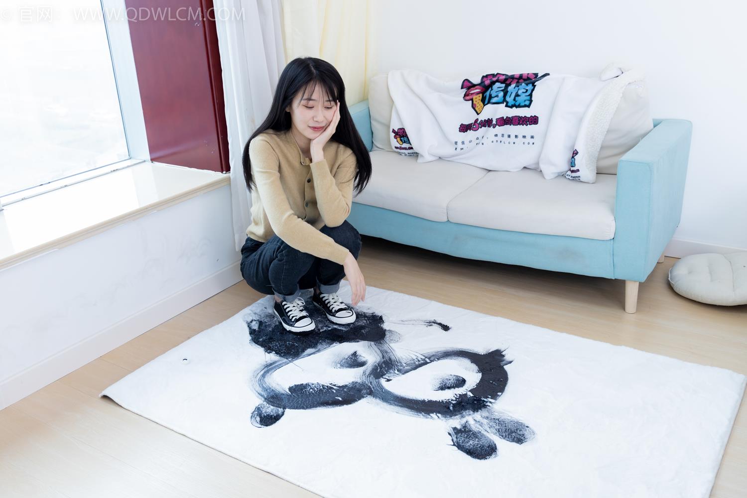 图片[1]-勿恋传媒 NO.2033 菜菜-熟悉的面孔[160P/1V/4.89GB]-美图