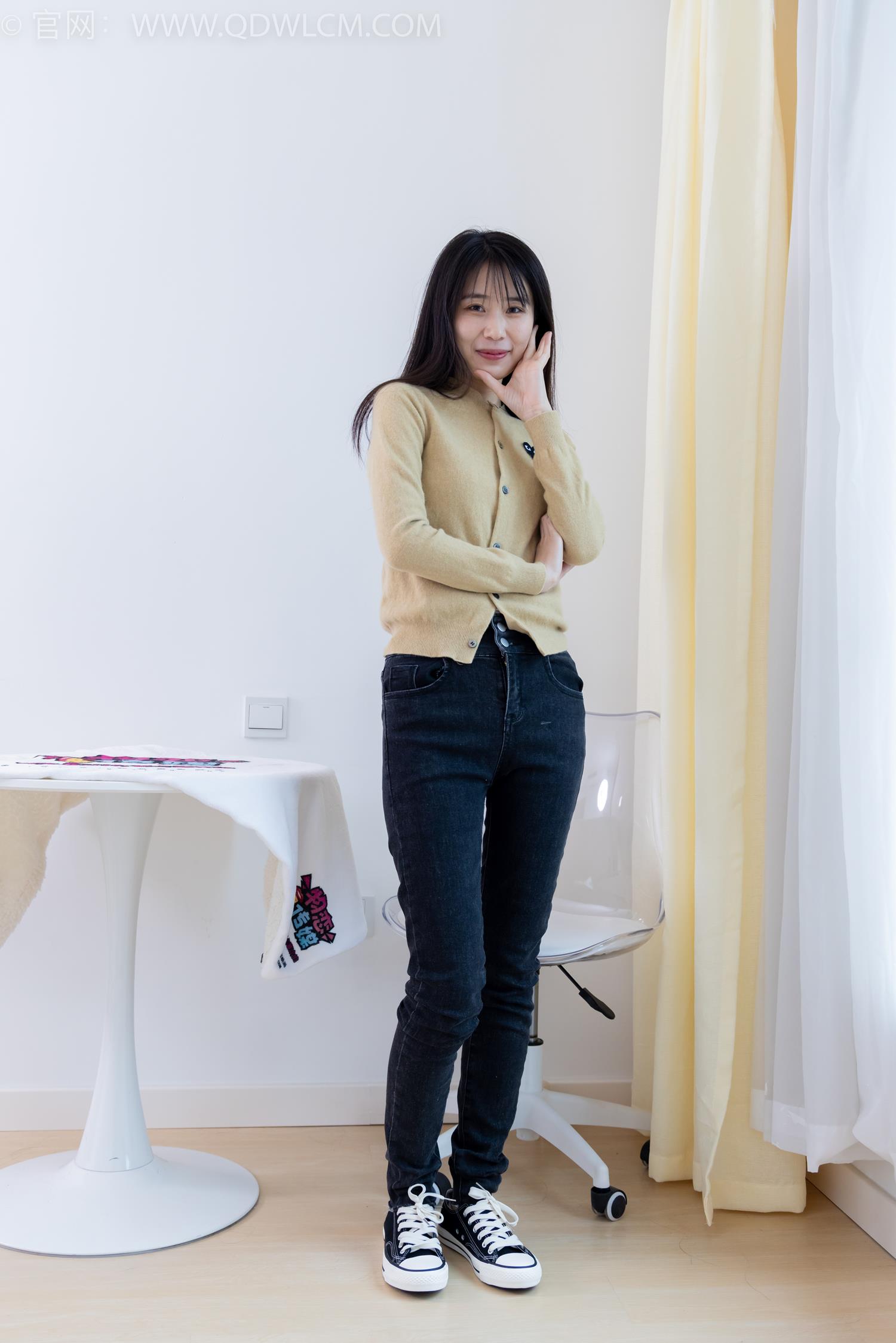 图片[2]-勿恋传媒 NO.2033 菜菜-熟悉的面孔[160P/1V/4.89GB]-美图