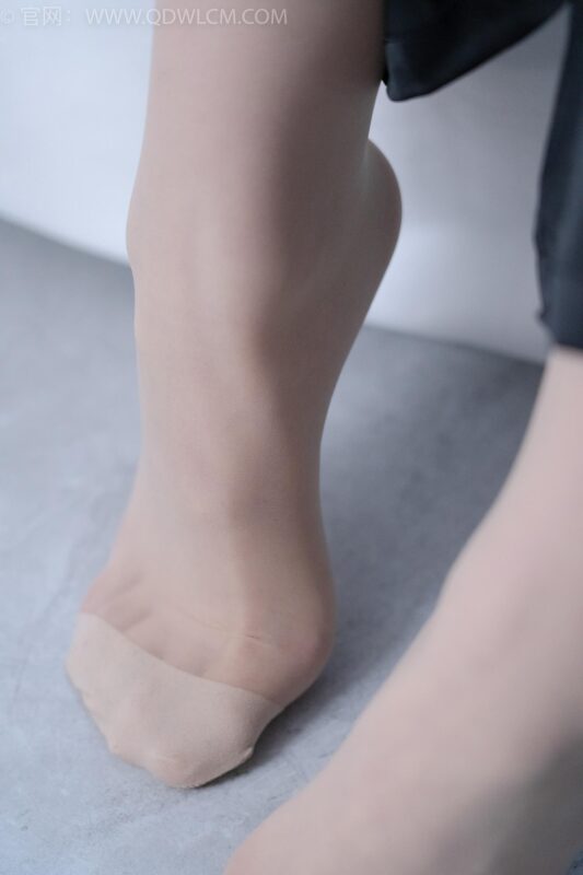 勿恋传媒 NO.2047 川川-讨厌雨天[160P/1V/7.48GB]-美图