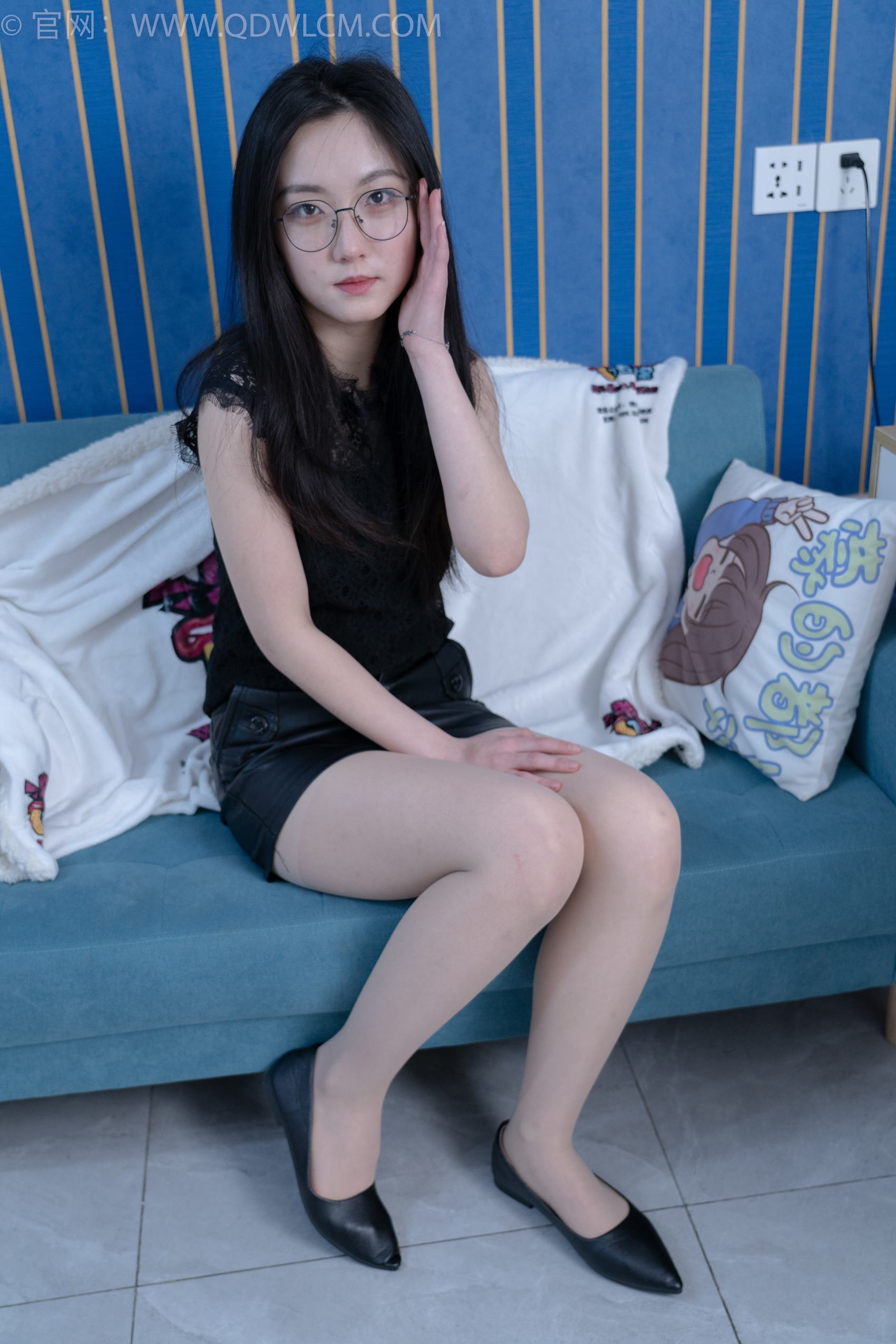 图片[2]-勿恋传媒 NO.1988 川川-潇潇的冷雨[150P/1V/6.36GB]-美图