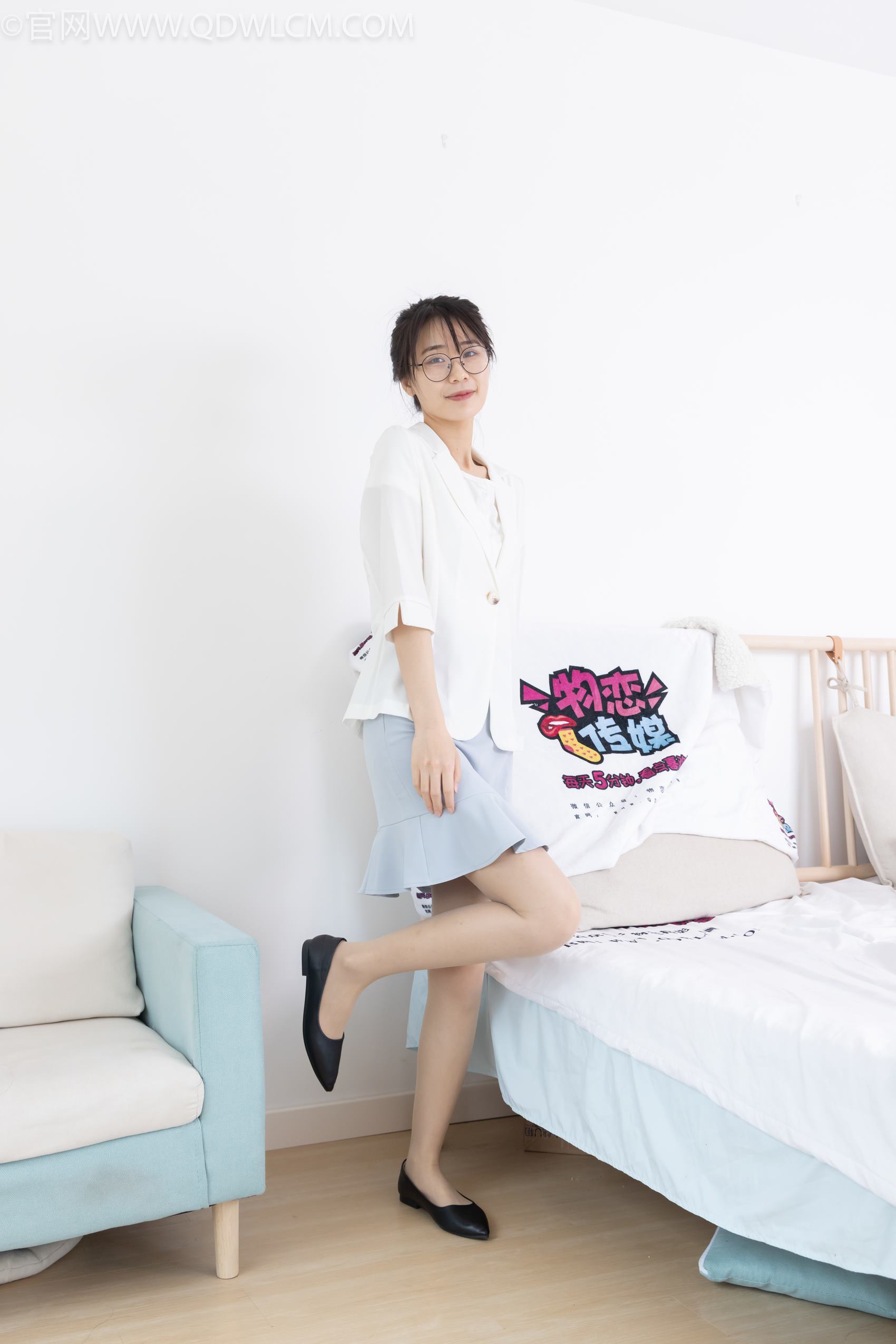 图片[2]-勿恋传媒 NO.1994 菜菜-一轮明月[170P/1V/4.39GB]-美图