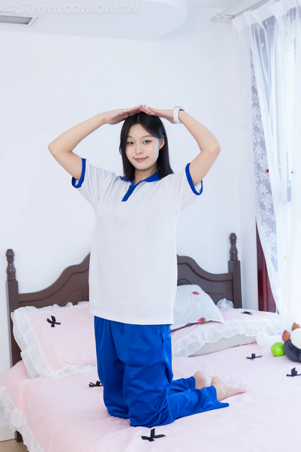 勿恋传媒 NO.2625 紫苏-板鞋、白棉袜、裸足[152P/1V/3.94GB]-美图