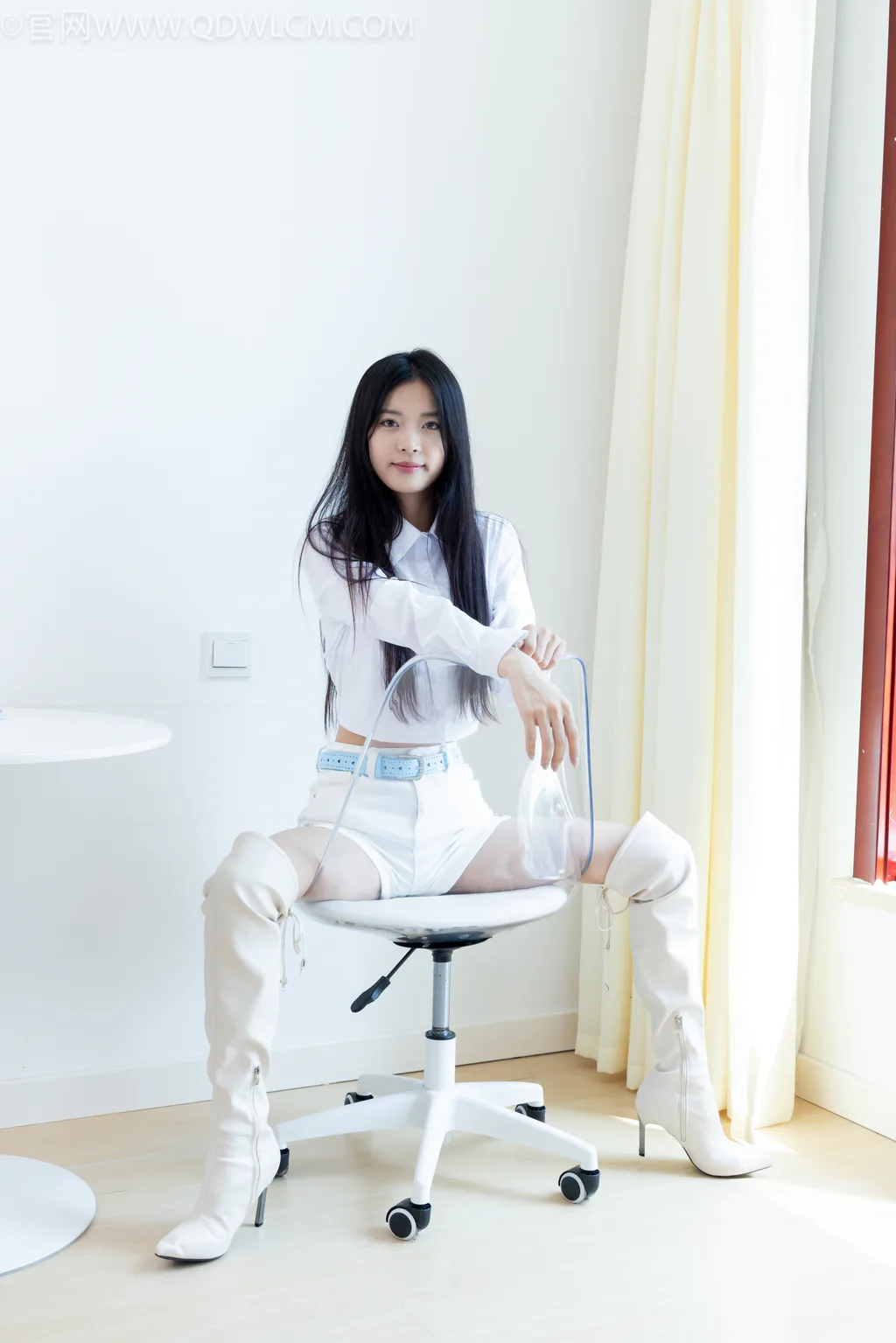 图片[3]-勿恋传媒 NO.2626 茯苓-长靴、白棉袜、裸足[181P/1V/4.19GB]-美图