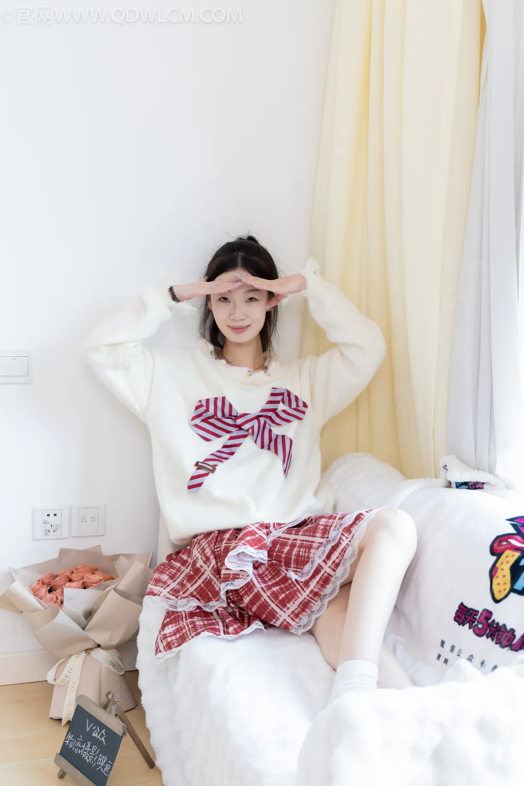 图片[4]-勿恋传媒 NO.2595 水密桃-板鞋、白棉袜、裸足[161P/1V/4.14GB]-美图