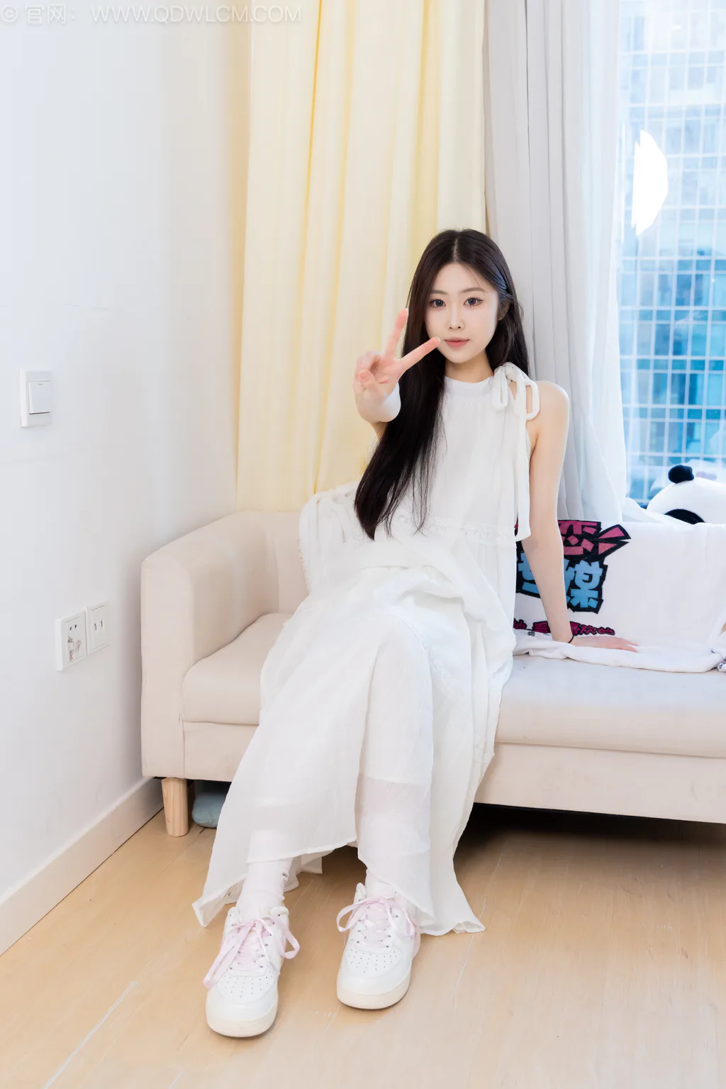 图片[3]-勿恋传媒 NO.2568 小羊-板鞋、白棉袜、裸足[153P/1V/3.32GB]-美图