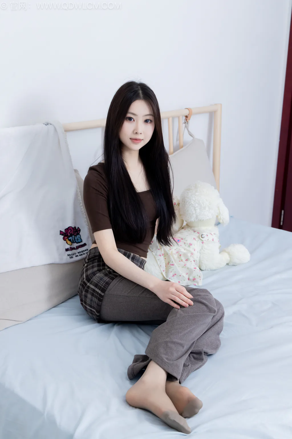 图片[4]-勿恋传媒 NO.2573 小羊-短靴、薄灰丝、裤里丝[157P/1V/4.21GB]-美图