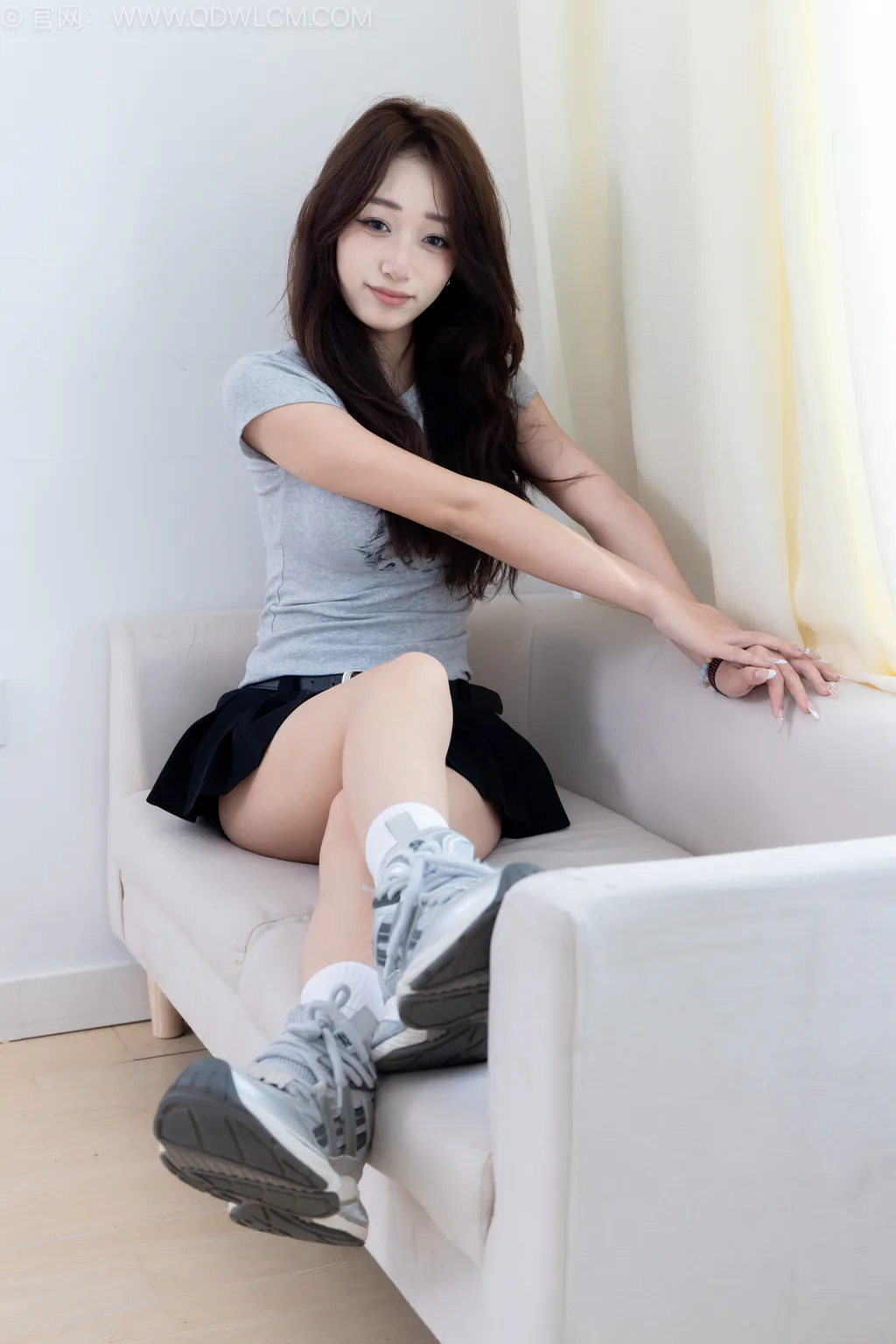 图片[3]-勿恋传媒 NO.2574 半夏-运动鞋、纯白棉袜、裸足[158P/1V/3.68GB]-美图