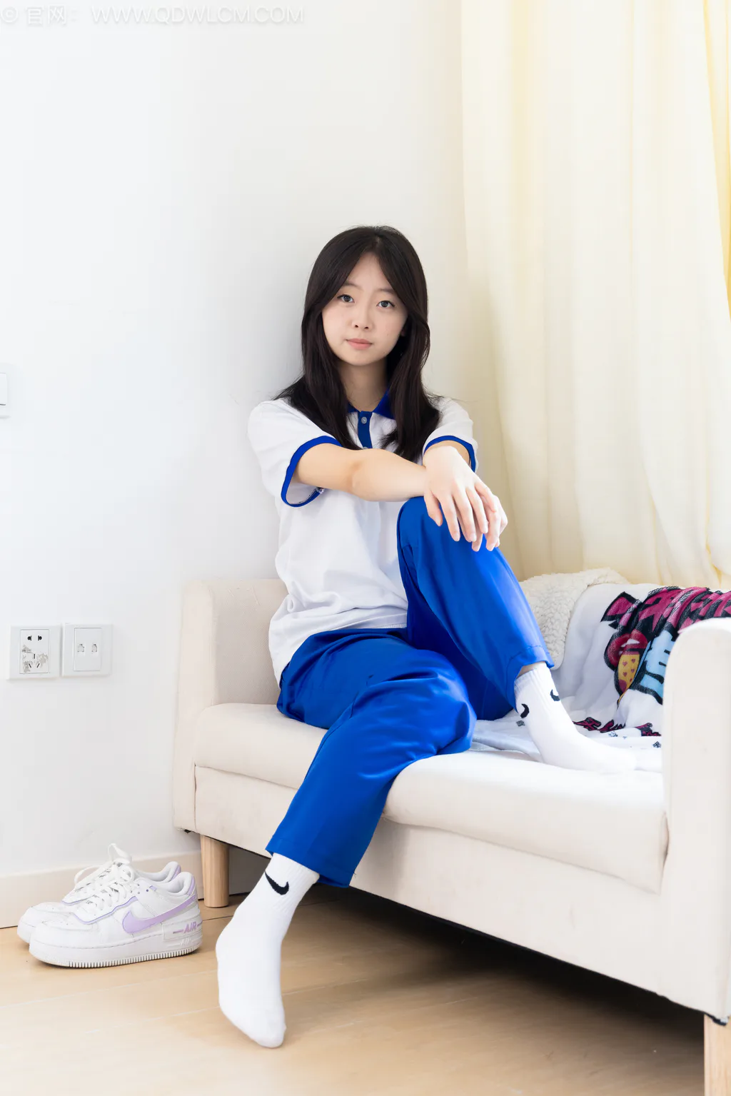 图片[2]-勿恋传媒 NO.2576 萌萌-板鞋、白棉袜、裸足、校服[153P/1V/3.51GB]-美图