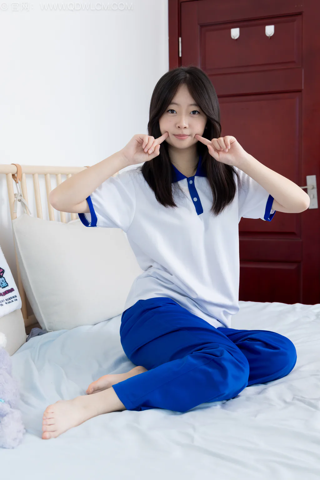 图片[4]-勿恋传媒 NO.2576 萌萌-板鞋、白棉袜、裸足、校服[153P/1V/3.51GB]-美图