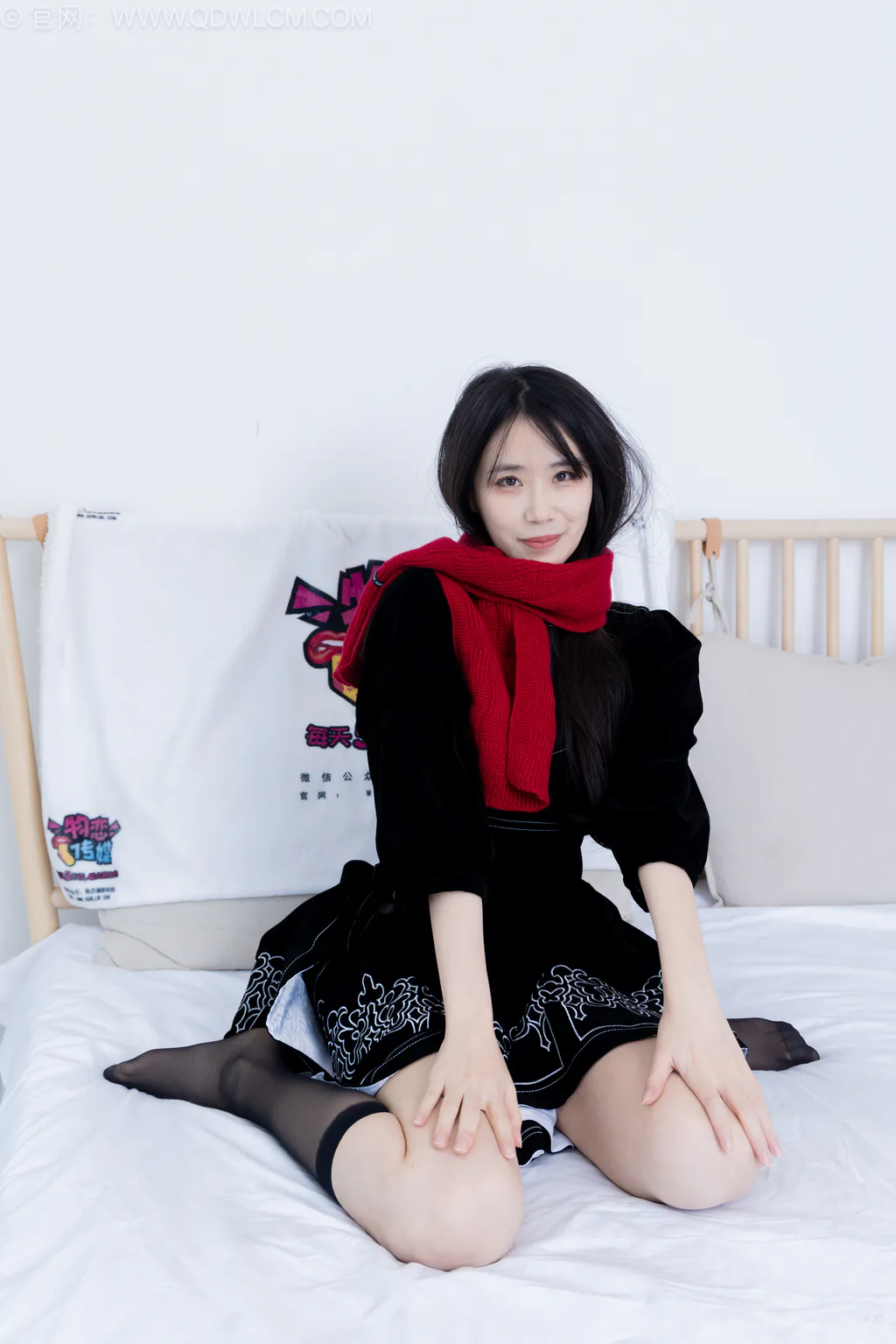 图片[4]-勿恋传媒 NO.2577 菜菜-皮鞋、小腿薄黑丝、裸足[305P/1V/6.35GB]-美图