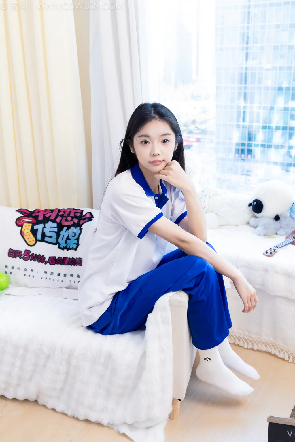 图片[4]-勿恋传媒 NO.2579 青提-板鞋、白棉袜、裸足、校服[150P/1V/3.58GB]-美图