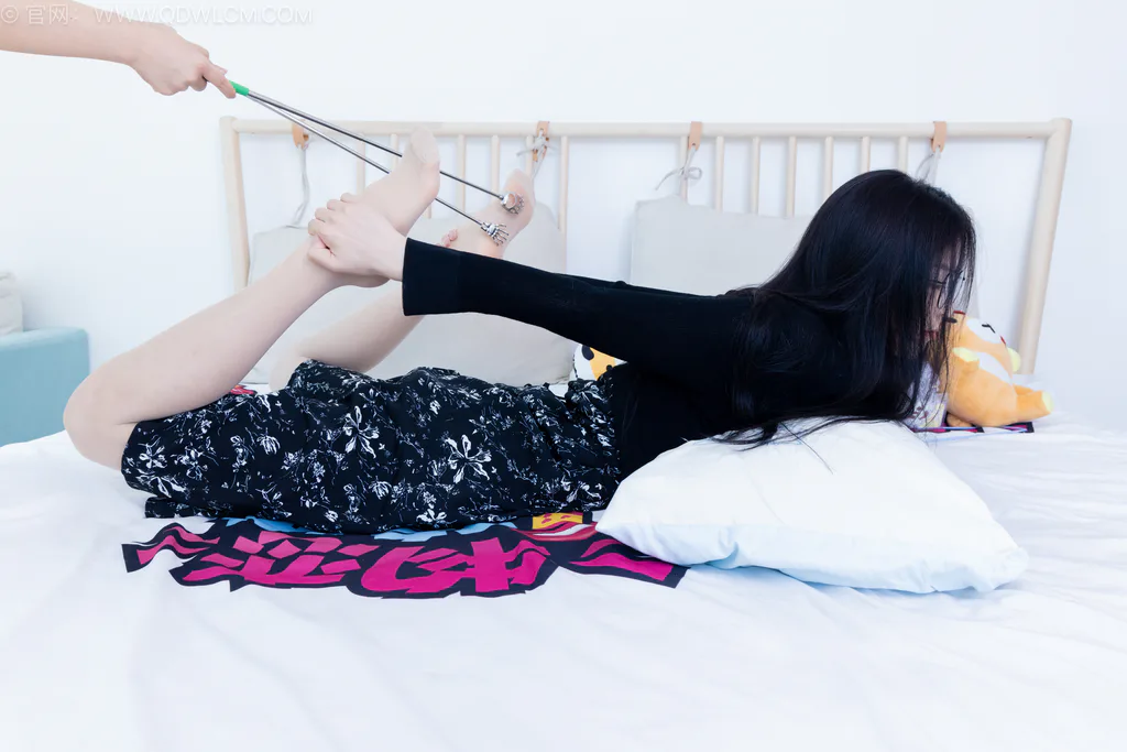 勿恋传媒 NO.2580 茯苓-平底鞋、薄肉丝、裸足[150P/1V/4.88GB]-美图