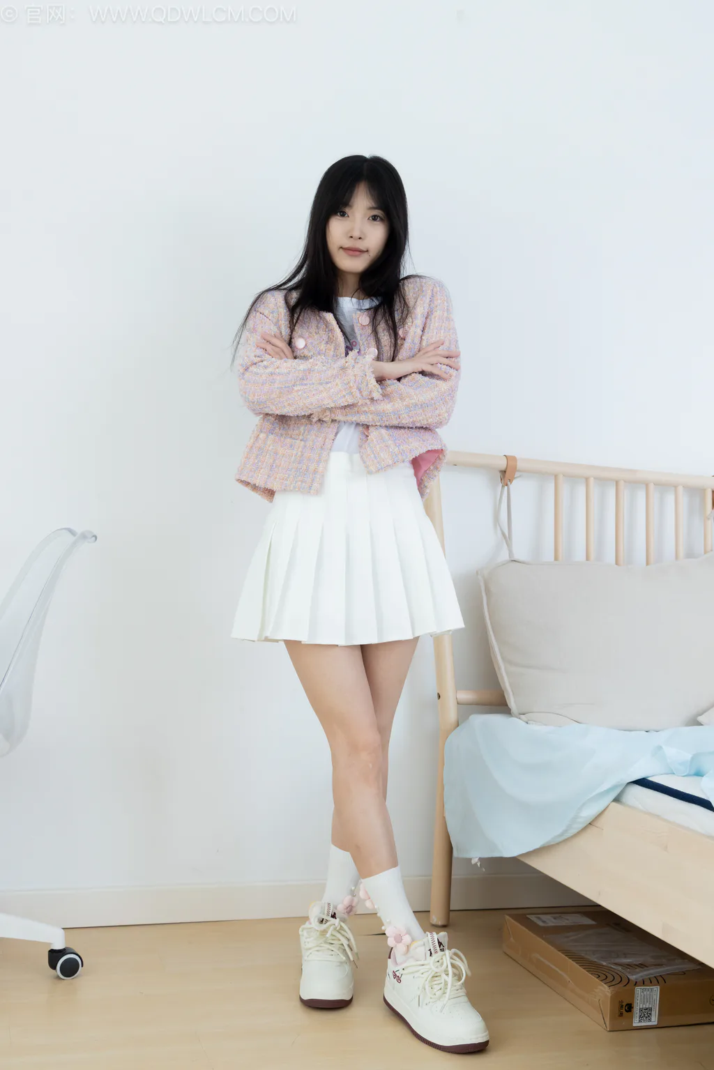 图片[2]-勿恋传媒 NO.2563 茯苓-板鞋、白棉袜、裸足[200P/1V/4.50GB]-美图