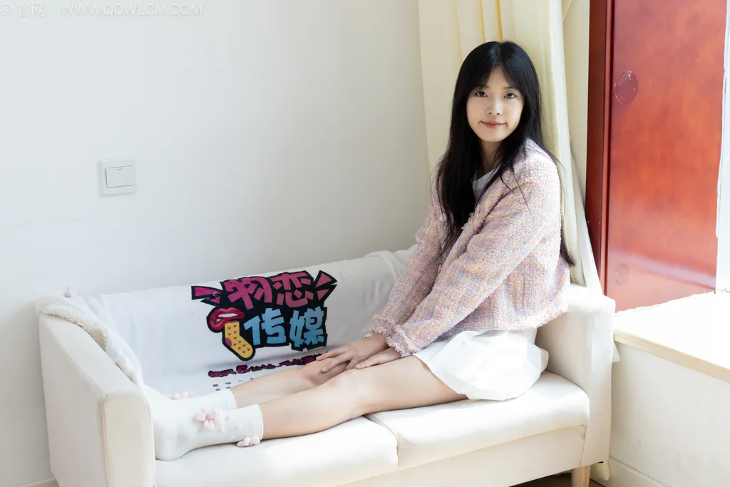 图片[4]-勿恋传媒 NO.2563 茯苓-板鞋、白棉袜、裸足[200P/1V/4.50GB]-美图