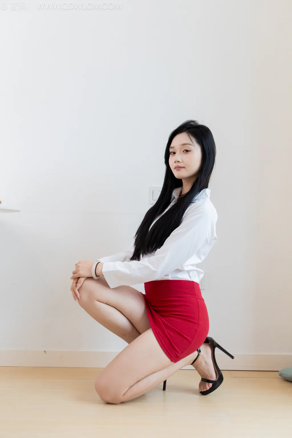 图片[3]-勿恋传媒 NO.2564 橙子-高跟凉鞋、薄肉丝[210P/1V/3.73GB]-美图