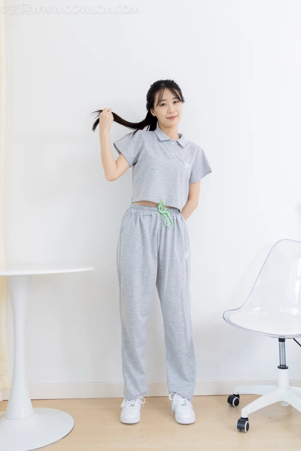 图片[2]-勿恋传媒 NO.2518 菜菜-板鞋、厚白丝、裤里丝[161P/1V/4.36GB]-美图