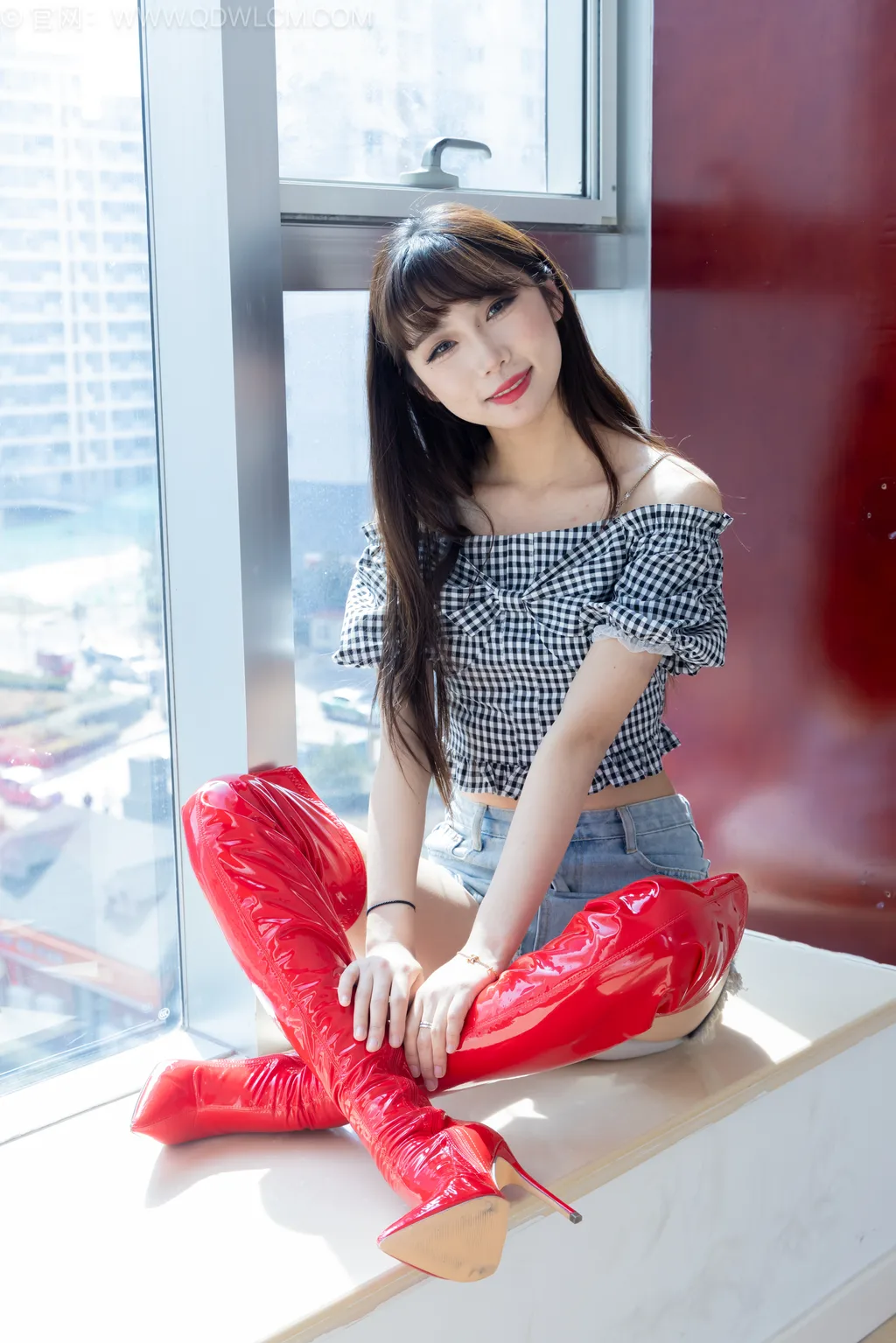 图片[4]-勿恋传媒 NO.2521 泡泡-高跟长靴、白棉袜、裸足[188P/1V/3.88GB]-美图